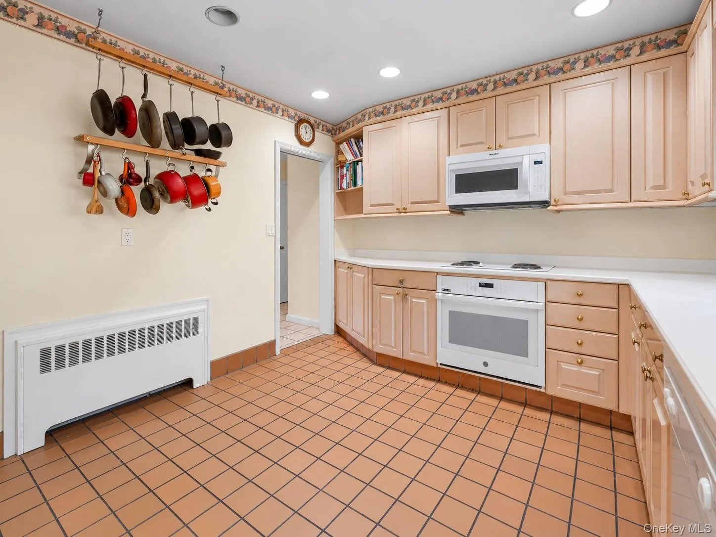 25 Manger Circle, Pelham, NY, 4 Bedrooms Bedrooms, 10 Rooms Rooms,3 BathroomsBathrooms,Residential,For Rent,Manger,0,1052076 25 Manger Circle, Pelham, NY, 4 Bedrooms Bedrooms, 10 Rooms Rooms,3 BathroomsBathrooms,Residential,For Rent,Manger,0,1052076