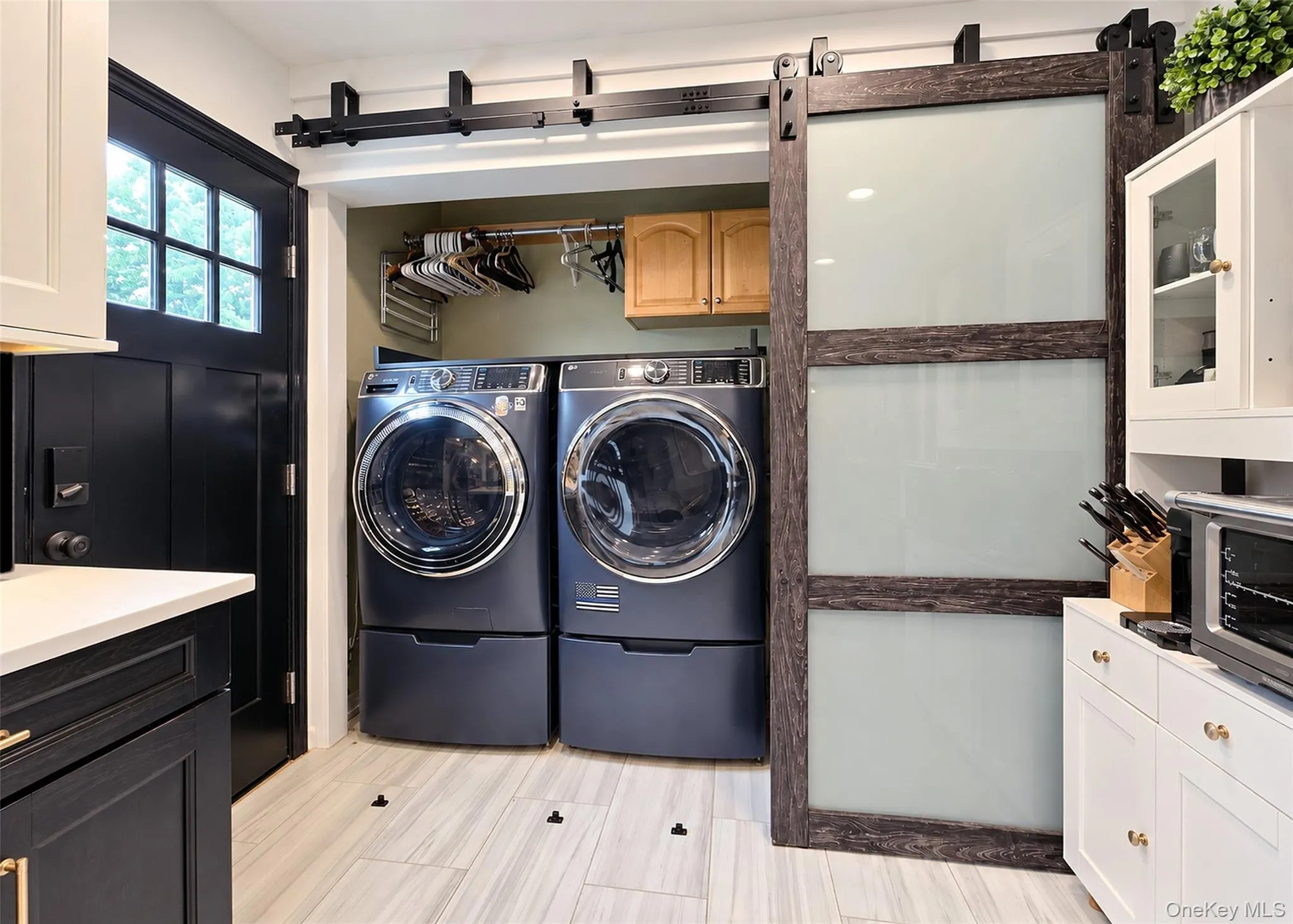 188 Glen Summer Road, Islip, NY, 5 Bedrooms Bedrooms, 7 Rooms Rooms,2 BathroomsBathrooms,Residential,For Rent,Glen Summer,0,1052078 188 Glen Summer Road, Islip, NY, 5 Bedrooms Bedrooms, 7 Rooms Rooms,2 BathroomsBathrooms,Residential,For Rent,Glen Summer,0,1052078