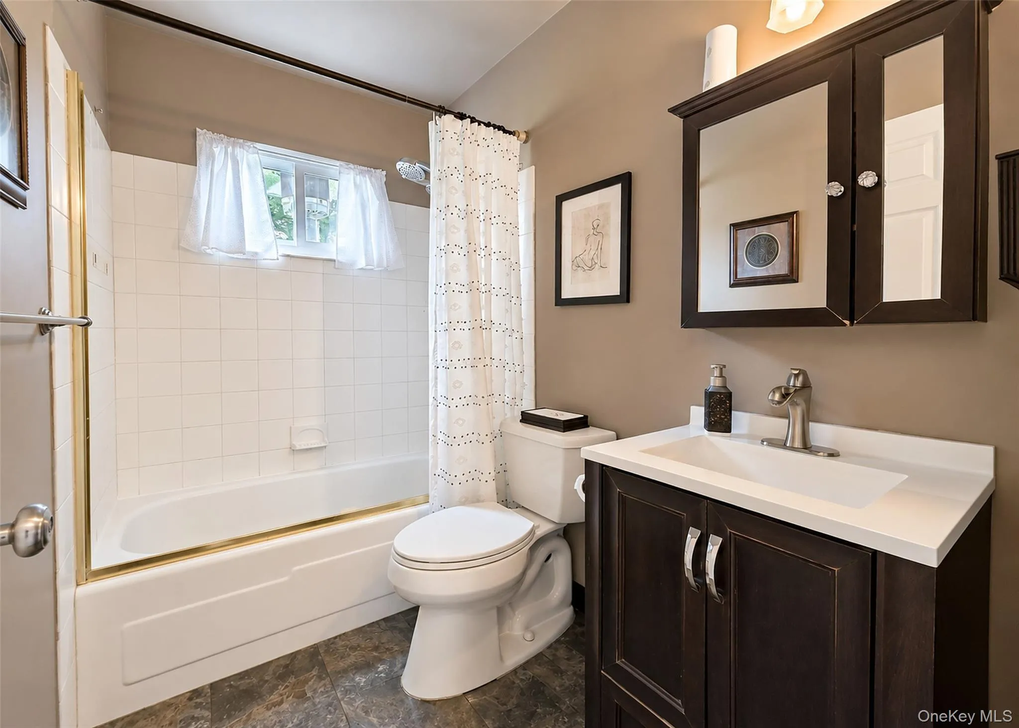 188 Glen Summer Road, Islip, NY, 5 Bedrooms Bedrooms, 7 Rooms Rooms,2 BathroomsBathrooms,Residential,For Rent,Glen Summer,0,1052078 188 Glen Summer Road, Islip, NY, 5 Bedrooms Bedrooms, 7 Rooms Rooms,2 BathroomsBathrooms,Residential,For Rent,Glen Summer,0,1052078