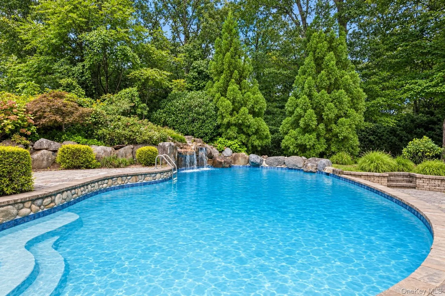 4 The Commons, Huntington, NY, 5 Bedrooms Bedrooms, 12 Rooms Rooms,5 BathroomsBathrooms,Residential,For Rent,The Commons,0,1052087 4 The Commons, Huntington, NY, 5 Bedrooms Bedrooms, 12 Rooms Rooms,5 BathroomsBathrooms,Residential,For Rent,The Commons,0,1052087