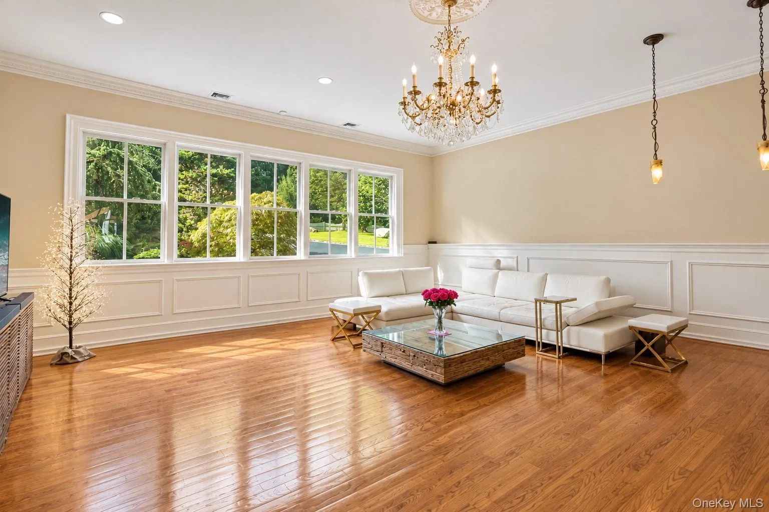 4 The Commons, Huntington, NY, 5 Bedrooms Bedrooms, 12 Rooms Rooms,5 BathroomsBathrooms,Residential,For Rent,The Commons,0,1052087 4 The Commons, Huntington, NY, 5 Bedrooms Bedrooms, 12 Rooms Rooms,5 BathroomsBathrooms,Residential,For Rent,The Commons,0,1052087