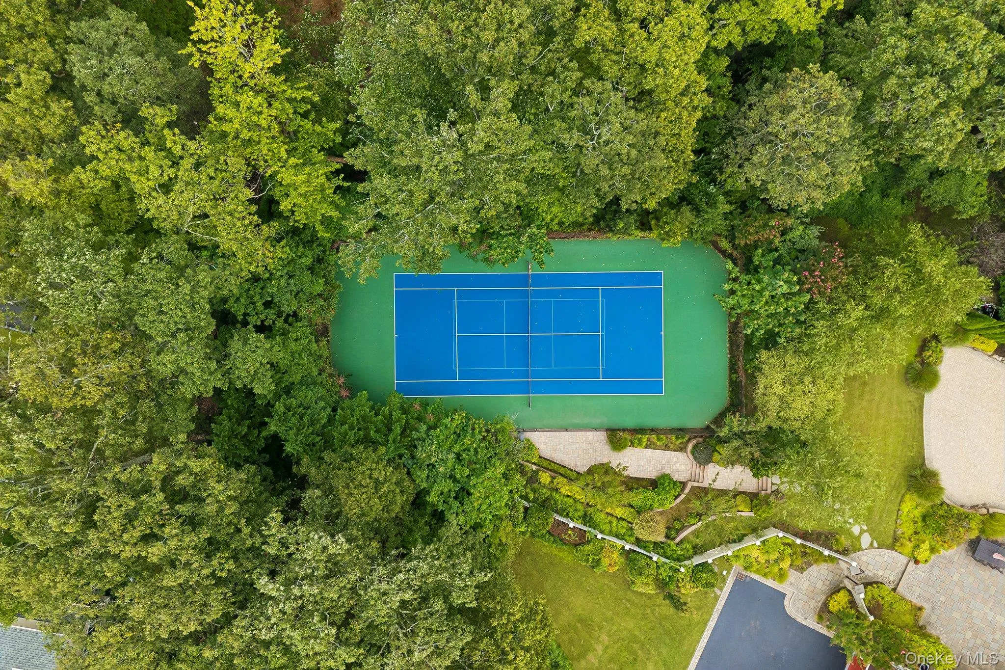 4 The Commons, Huntington, NY, 5 Bedrooms Bedrooms, 12 Rooms Rooms,5 BathroomsBathrooms,Residential,For Rent,The Commons,0,1052087 4 The Commons, Huntington, NY, 5 Bedrooms Bedrooms, 12 Rooms Rooms,5 BathroomsBathrooms,Residential,For Rent,The Commons,0,1052087