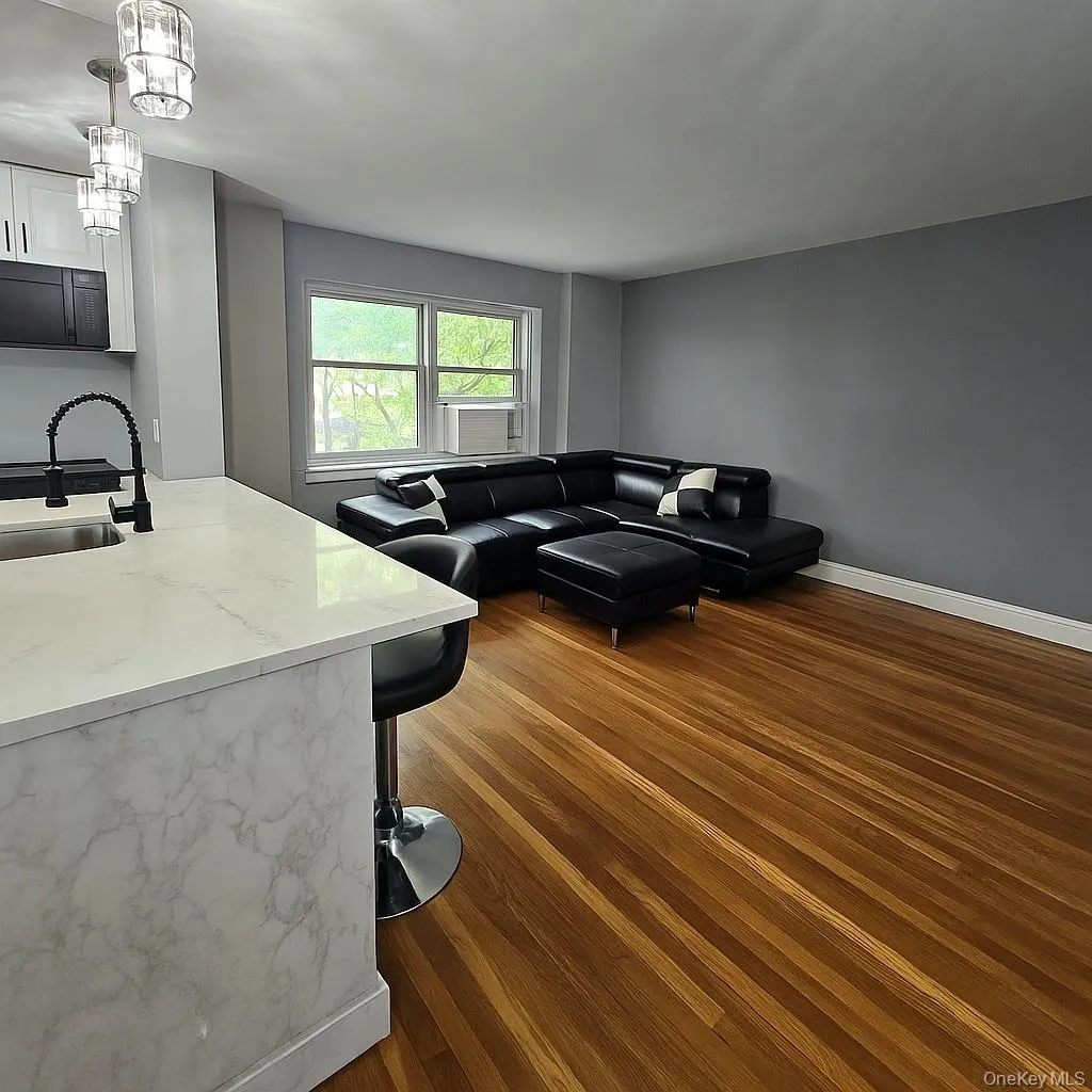 89-25 Shore Parkway, New York, NY, 1 Bedroom Bedrooms, 4 Rooms Rooms,1 BathroomBathrooms,Residential,For Rent,Shore Parkway,0,1052091 89-25 Shore Parkway, New York, NY, 1 Bedroom Bedrooms, 4 Rooms Rooms,1 BathroomBathrooms,Residential,For Rent,Shore Parkway,0,1052091