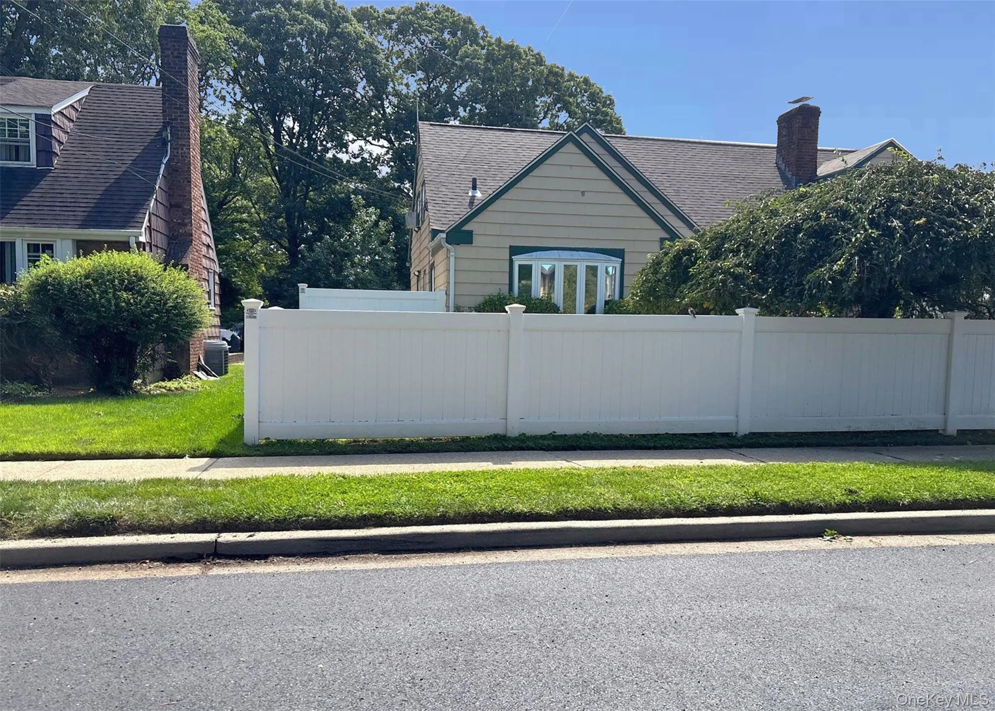 620 Grant Avenue, Hempstead, NY, 2 Bedrooms Bedrooms, 5 Rooms Rooms,1 BathroomBathrooms,Residential,For Rent,Grant,0,1052092 620 Grant Avenue, Hempstead, NY, 2 Bedrooms Bedrooms, 5 Rooms Rooms,1 BathroomBathrooms,Residential,For Rent,Grant,0,1052092