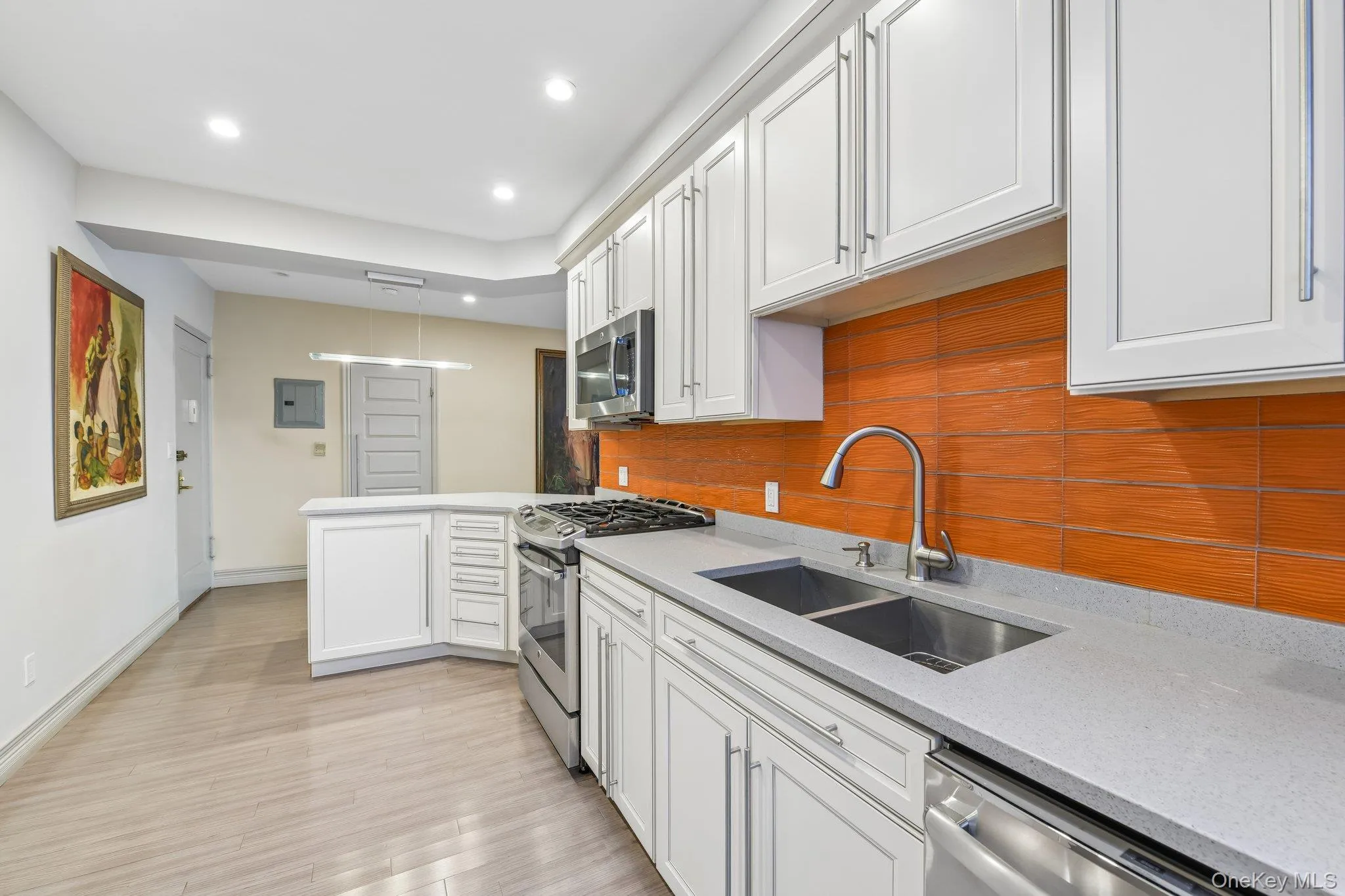 1 Town House Place, North Hempstead, NY, 1 Bedroom Bedrooms, 3 Rooms Rooms,1 BathroomBathrooms,Residential,For Rent,Town House,0,1052098 1 Town House Place, North Hempstead, NY, 1 Bedroom Bedrooms, 3 Rooms Rooms,1 BathroomBathrooms,Residential,For Rent,Town House,0,1052098