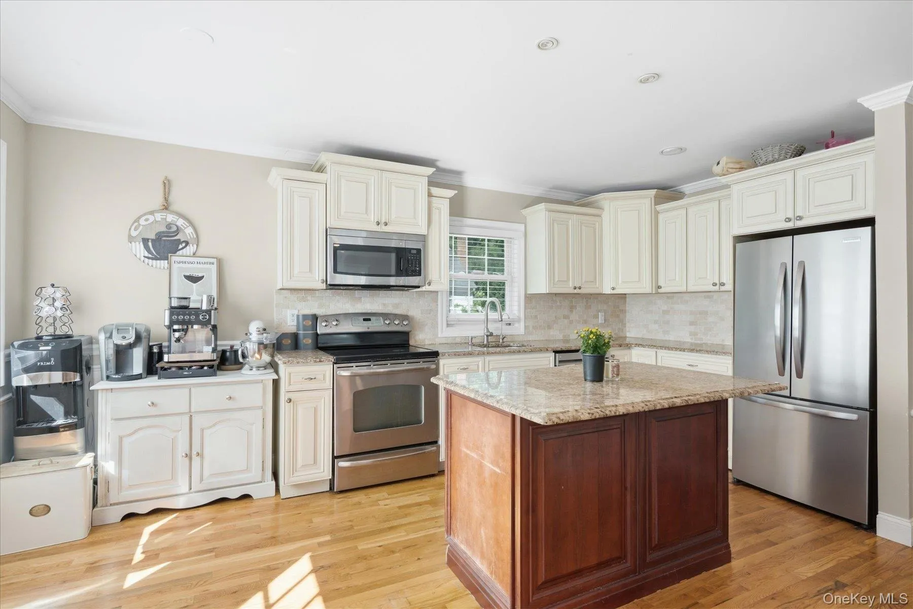 6 Hawk Road, Brookhaven, NY, 3 Bedrooms Bedrooms, 9 Rooms Rooms,2 BathroomsBathrooms,Residential,For Rent,Hawk,0,1052104 6 Hawk Road, Brookhaven, NY, 3 Bedrooms Bedrooms, 9 Rooms Rooms,2 BathroomsBathrooms,Residential,For Rent,Hawk,0,1052104