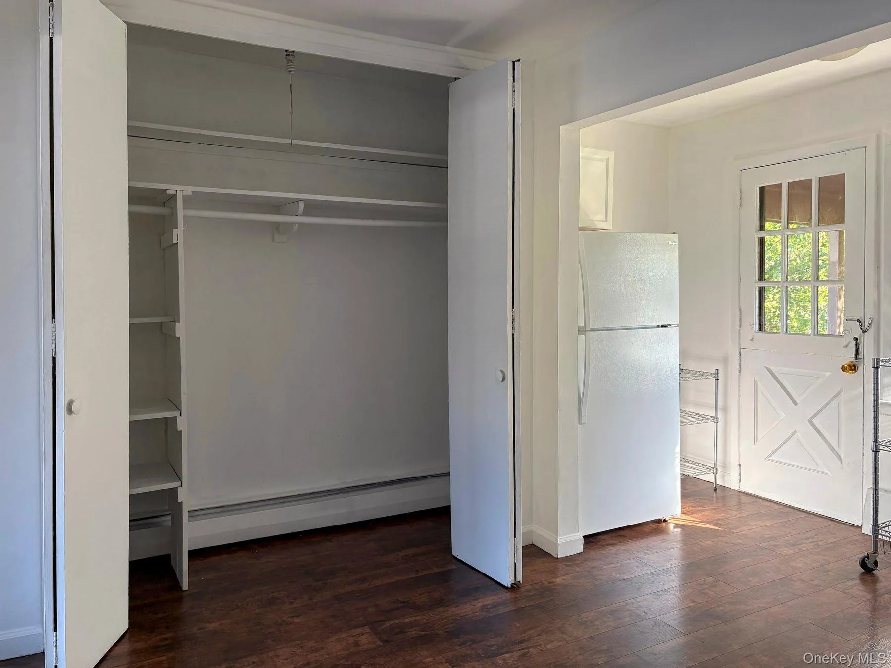 6 Huguenot Street, New Paltz, NY, 1 Bedroom Bedrooms, 3 Rooms Rooms,1 BathroomBathrooms,Residential,For Rent,Huguenot,0,1052105 6 Huguenot Street, New Paltz, NY, 1 Bedroom Bedrooms, 3 Rooms Rooms,1 BathroomBathrooms,Residential,For Rent,Huguenot,0,1052105