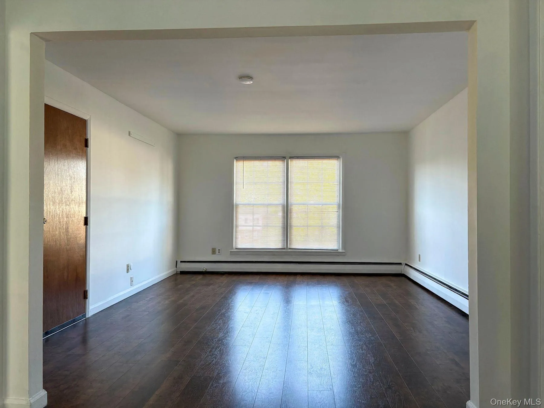6 Huguenot Street, New Paltz, NY, 1 Bedroom Bedrooms, 3 Rooms Rooms,1 BathroomBathrooms,Residential,For Rent,Huguenot,0,1052105 6 Huguenot Street, New Paltz, NY, 1 Bedroom Bedrooms, 3 Rooms Rooms,1 BathroomBathrooms,Residential,For Rent,Huguenot,0,1052105