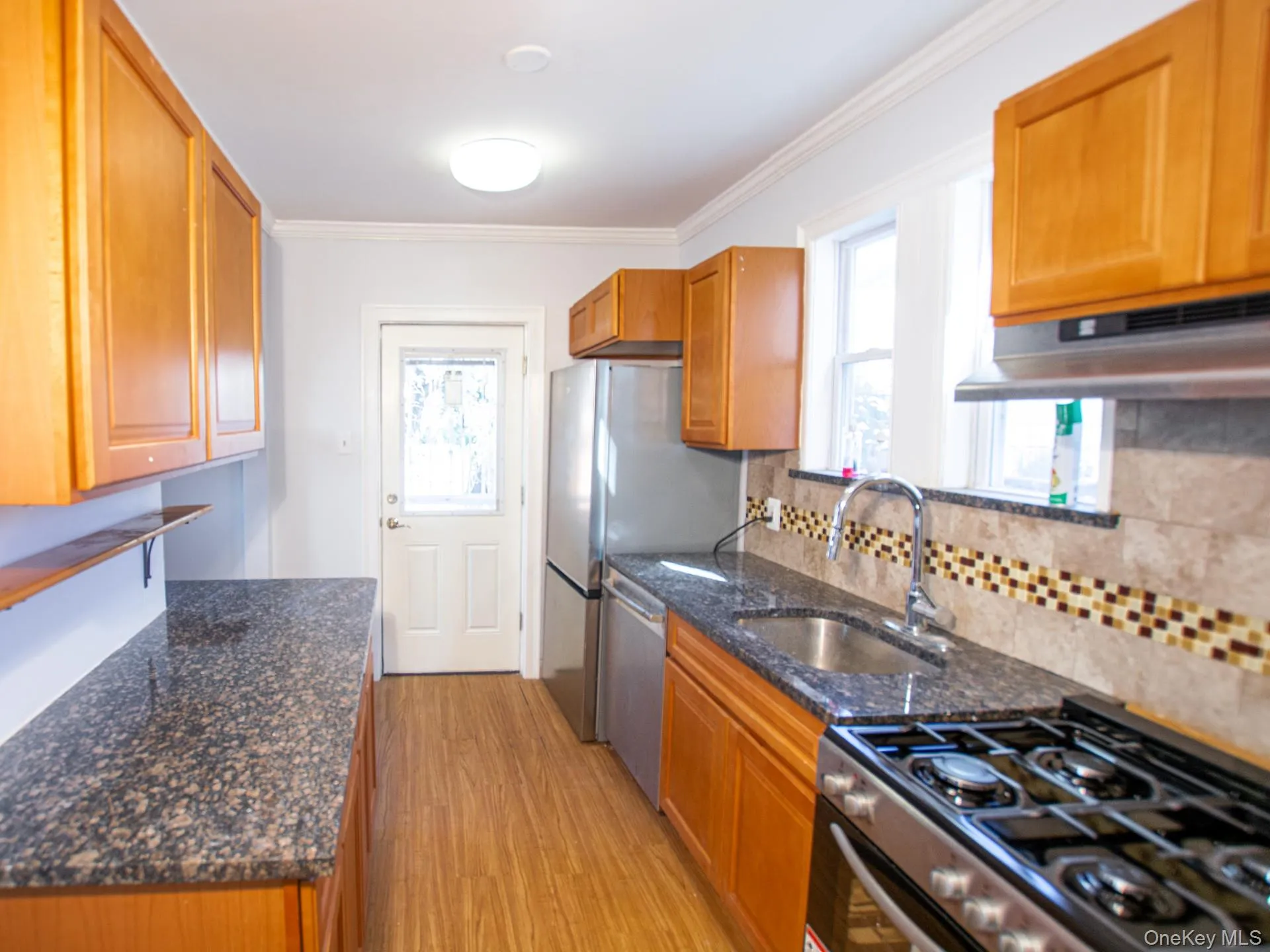 248-15 88th Drive, New York, NY, 3 Bedrooms Bedrooms, 6 Rooms Rooms,1 BathroomBathrooms,Residential,For Rent,88th,0,1052111 248-15 88th Drive, New York, NY, 3 Bedrooms Bedrooms, 6 Rooms Rooms,1 BathroomBathrooms,Residential,For Rent,88th,0,1052111