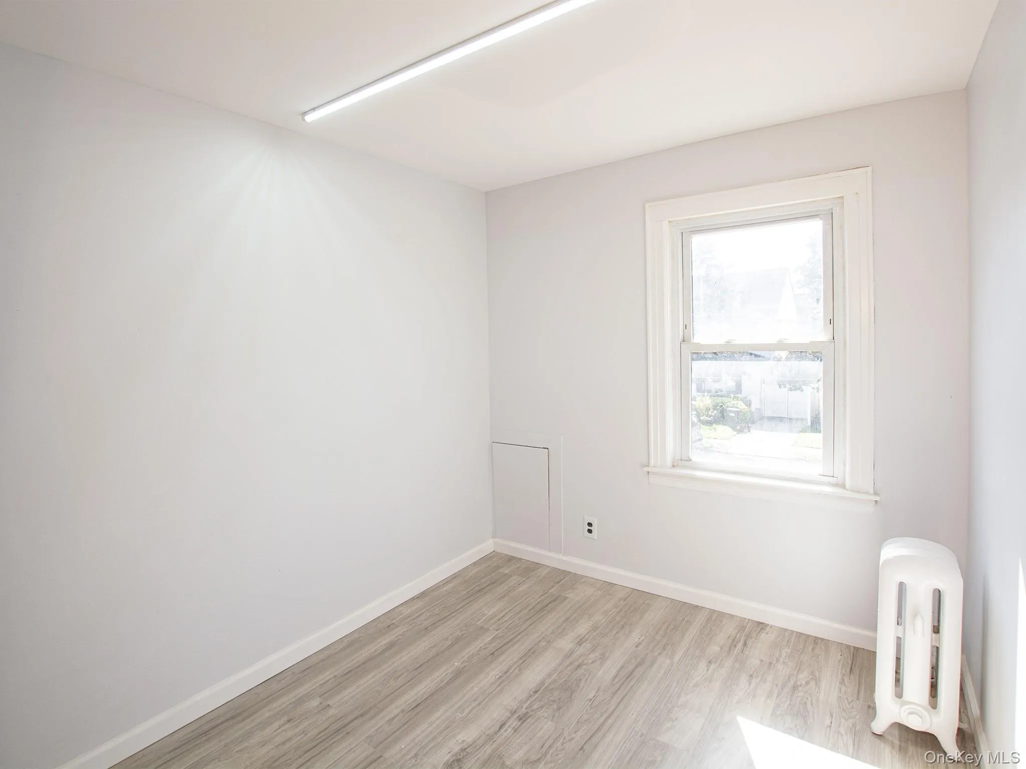 248-15 88th Drive, New York, NY, 3 Bedrooms Bedrooms, 6 Rooms Rooms,1 BathroomBathrooms,Residential,For Rent,88th,0,1052111 248-15 88th Drive, New York, NY, 3 Bedrooms Bedrooms, 6 Rooms Rooms,1 BathroomBathrooms,Residential,For Rent,88th,0,1052111