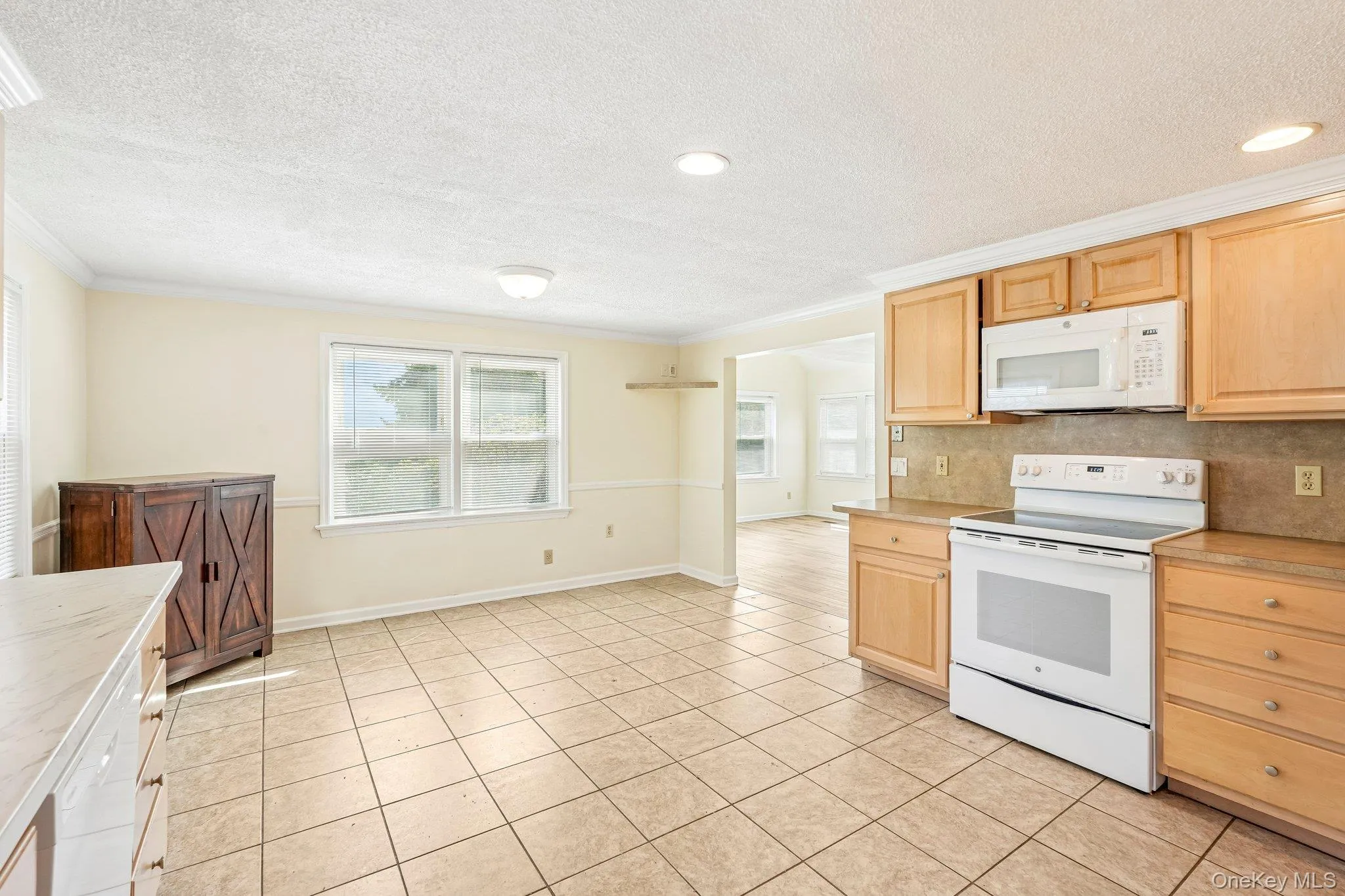 36 Route 17K, Newburgh (town), NY, 4 Bedrooms Bedrooms, 9 Rooms Rooms,3 BathroomsBathrooms,Residential Lease,For Rent,Route 17K,0,1052115 36 Route 17K, Newburgh (town), NY, 4 Bedrooms Bedrooms, 9 Rooms Rooms,3 BathroomsBathrooms,Residential Lease,For Rent,Route 17K,0,1052115