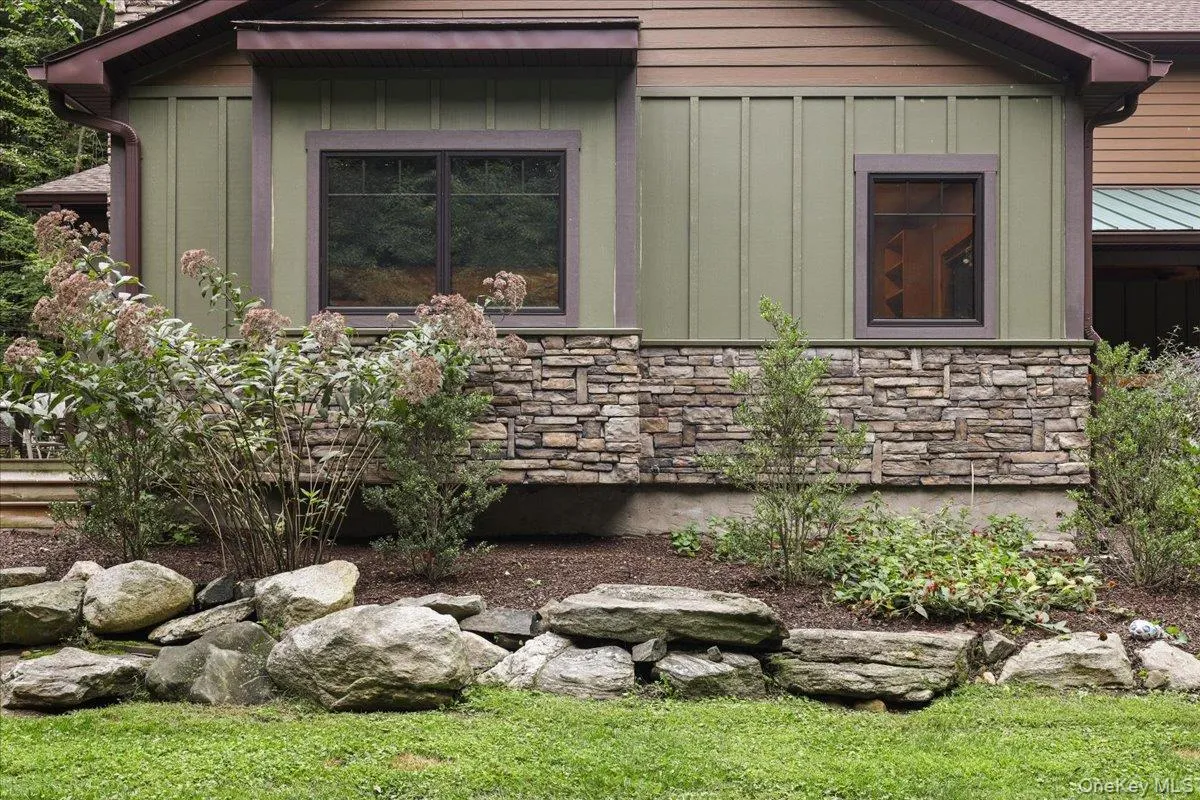 161 Crane Road, Carmel, NY, 3 Bedrooms Bedrooms, 9 Rooms Rooms,3 BathroomsBathrooms,Residential,For Rent,Crane,0,1052122 161 Crane Road, Carmel, NY, 3 Bedrooms Bedrooms, 9 Rooms Rooms,3 BathroomsBathrooms,Residential,For Rent,Crane,0,1052122