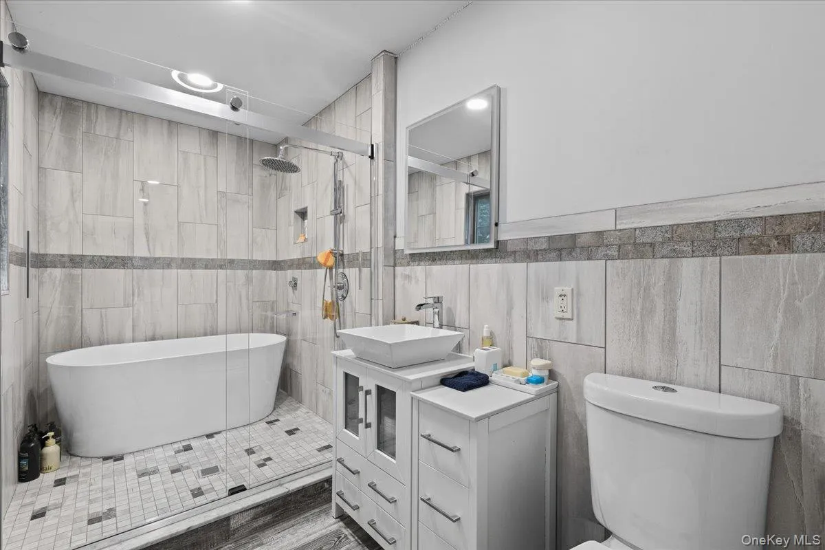 161 Crane Road, Carmel, NY, 3 Bedrooms Bedrooms, 9 Rooms Rooms,3 BathroomsBathrooms,Residential,For Rent,Crane,0,1052122 161 Crane Road, Carmel, NY, 3 Bedrooms Bedrooms, 9 Rooms Rooms,3 BathroomsBathrooms,Residential,For Rent,Crane,0,1052122