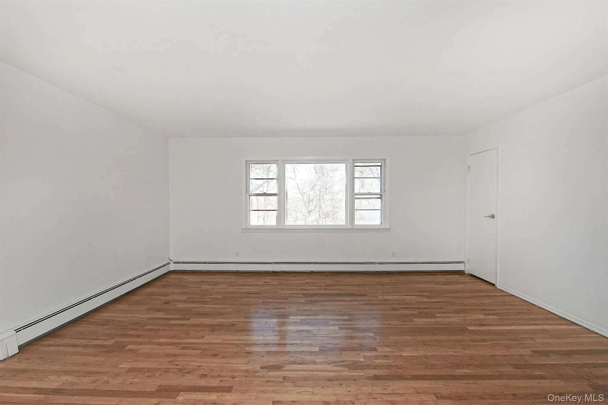 8 Harbor Hill Road, Glen Cove, NY, 2 Bedrooms Bedrooms, 6 Rooms Rooms,1 BathroomBathrooms,Residential Lease,For Rent,Harbor Hill,0,1052123 8 Harbor Hill Road, Glen Cove, NY, 2 Bedrooms Bedrooms, 6 Rooms Rooms,1 BathroomBathrooms,Residential Lease,For Rent,Harbor Hill,0,1052123