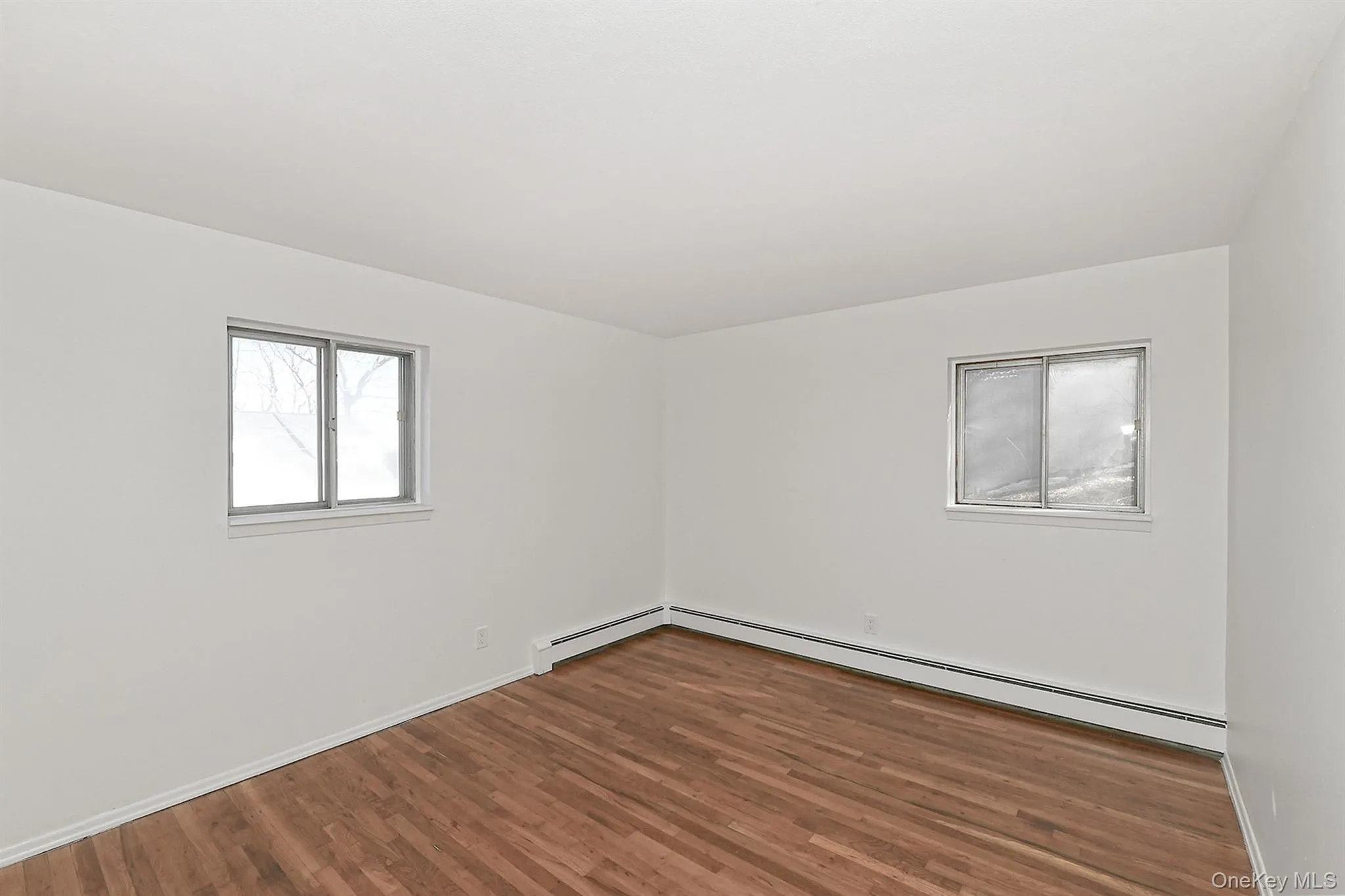 8 Harbor Hill Road, Glen Cove, NY, 2 Bedrooms Bedrooms, 6 Rooms Rooms,1 BathroomBathrooms,Residential Lease,For Rent,Harbor Hill,0,1052123 8 Harbor Hill Road, Glen Cove, NY, 2 Bedrooms Bedrooms, 6 Rooms Rooms,1 BathroomBathrooms,Residential Lease,For Rent,Harbor Hill,0,1052123