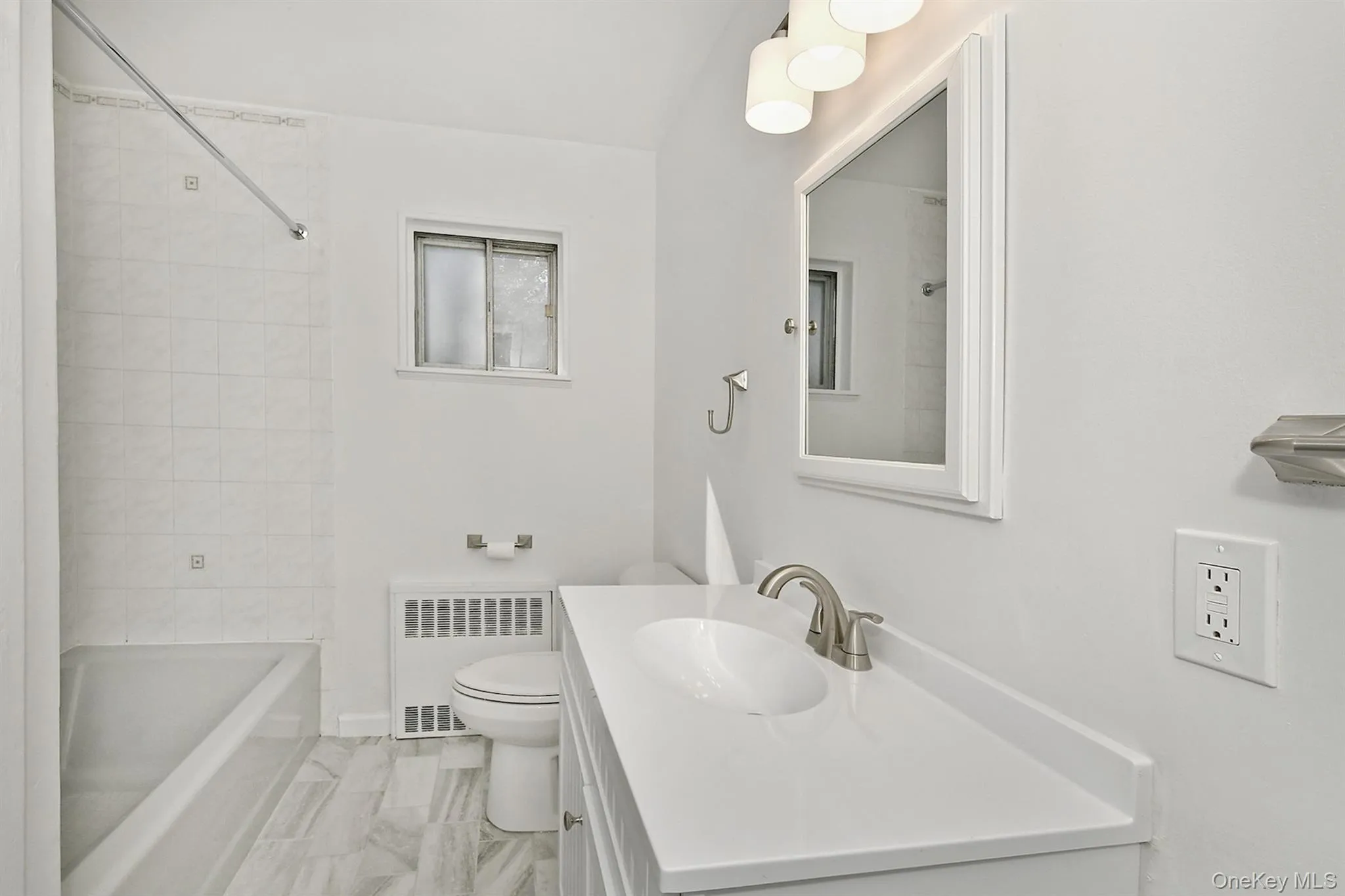 8 Harbor Hill Road, Glen Cove, NY, 2 Bedrooms Bedrooms, 6 Rooms Rooms,1 BathroomBathrooms,Residential Lease,For Rent,Harbor Hill,0,1052123 8 Harbor Hill Road, Glen Cove, NY, 2 Bedrooms Bedrooms, 6 Rooms Rooms,1 BathroomBathrooms,Residential Lease,For Rent,Harbor Hill,0,1052123