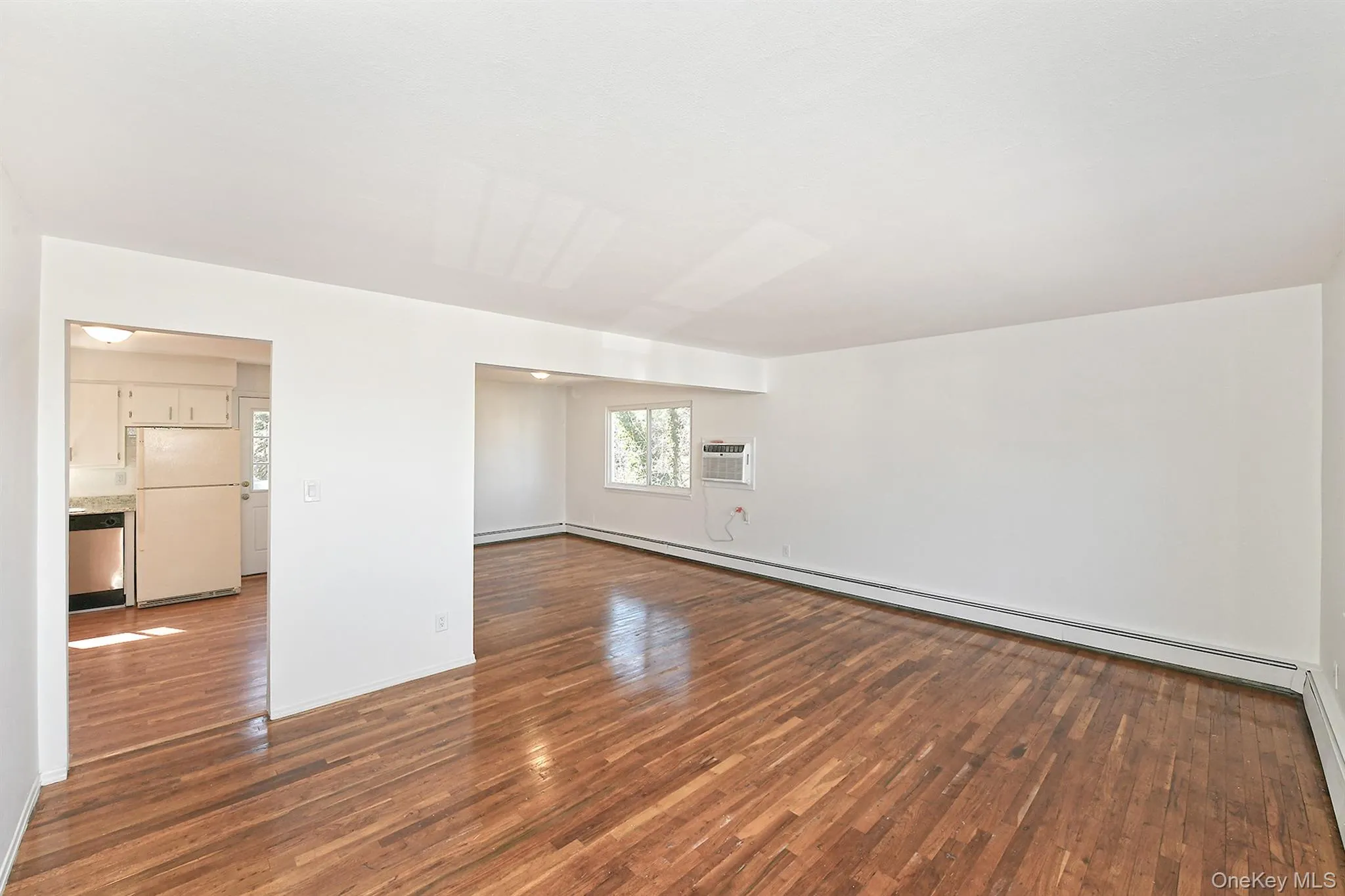 8 Harbor Hill Road, Glen Cove, NY, 2 Bedrooms Bedrooms, 6 Rooms Rooms,1 BathroomBathrooms,Residential Lease,For Rent,Harbor Hill,0,1052123 8 Harbor Hill Road, Glen Cove, NY, 2 Bedrooms Bedrooms, 6 Rooms Rooms,1 BathroomBathrooms,Residential Lease,For Rent,Harbor Hill,0,1052123