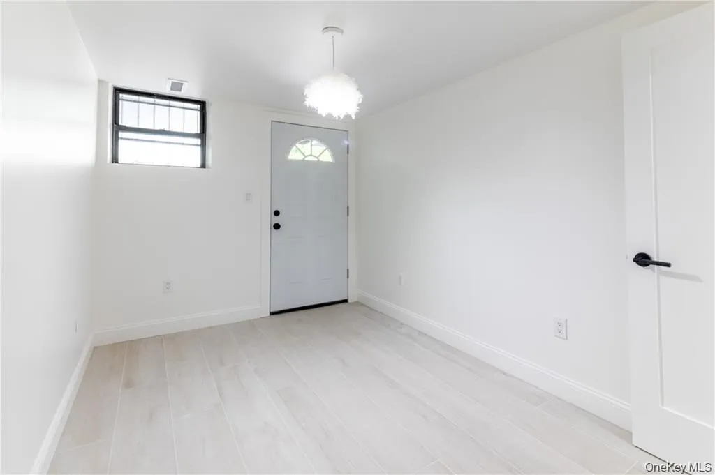 1231 Putnam Avenue, New York, NY, 2 Bedroom Bedrooms, 3 Room Rooms,1 BathroomBathrooms,Residential Lease,For Rent,Putnam,0,1052124 1231 Putnam Avenue, New York, NY, 2 Bedroom Bedrooms, 3 Room Rooms,1 BathroomBathrooms,Residential Lease,For Rent,Putnam,0,1052124