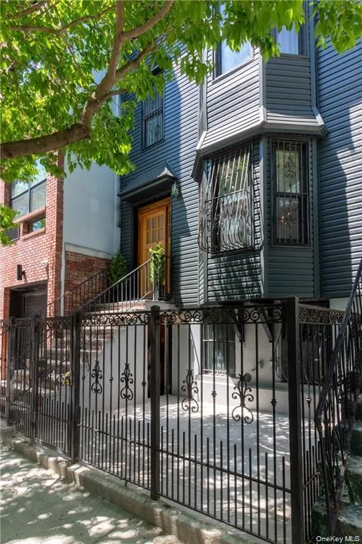 1231 Putnam Avenue, New York, NY, 2 Bedroom Bedrooms, 3 Room Rooms,1 BathroomBathrooms,Residential Lease,For Rent,Putnam,0,1052124 1231 Putnam Avenue, New York, NY, 2 Bedroom Bedrooms, 3 Room Rooms,1 BathroomBathrooms,Residential Lease,For Rent,Putnam,0,1052124