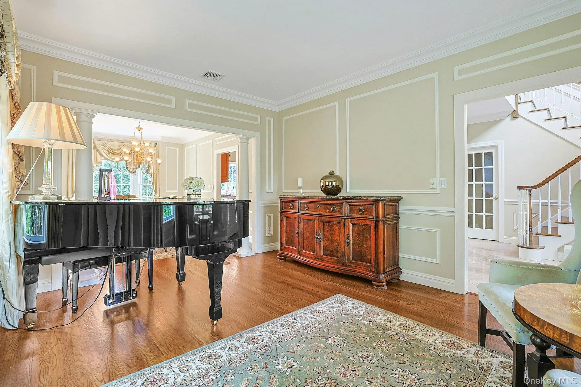 W/Enlaged Crown and Picture Frame Mouldings, Beautiful Hardwood Flooring, Built-in Speakers W/Enlaged Crown and Picture Frame Mouldings, Beautiful Hardwood Flooring, Built-in Speakers