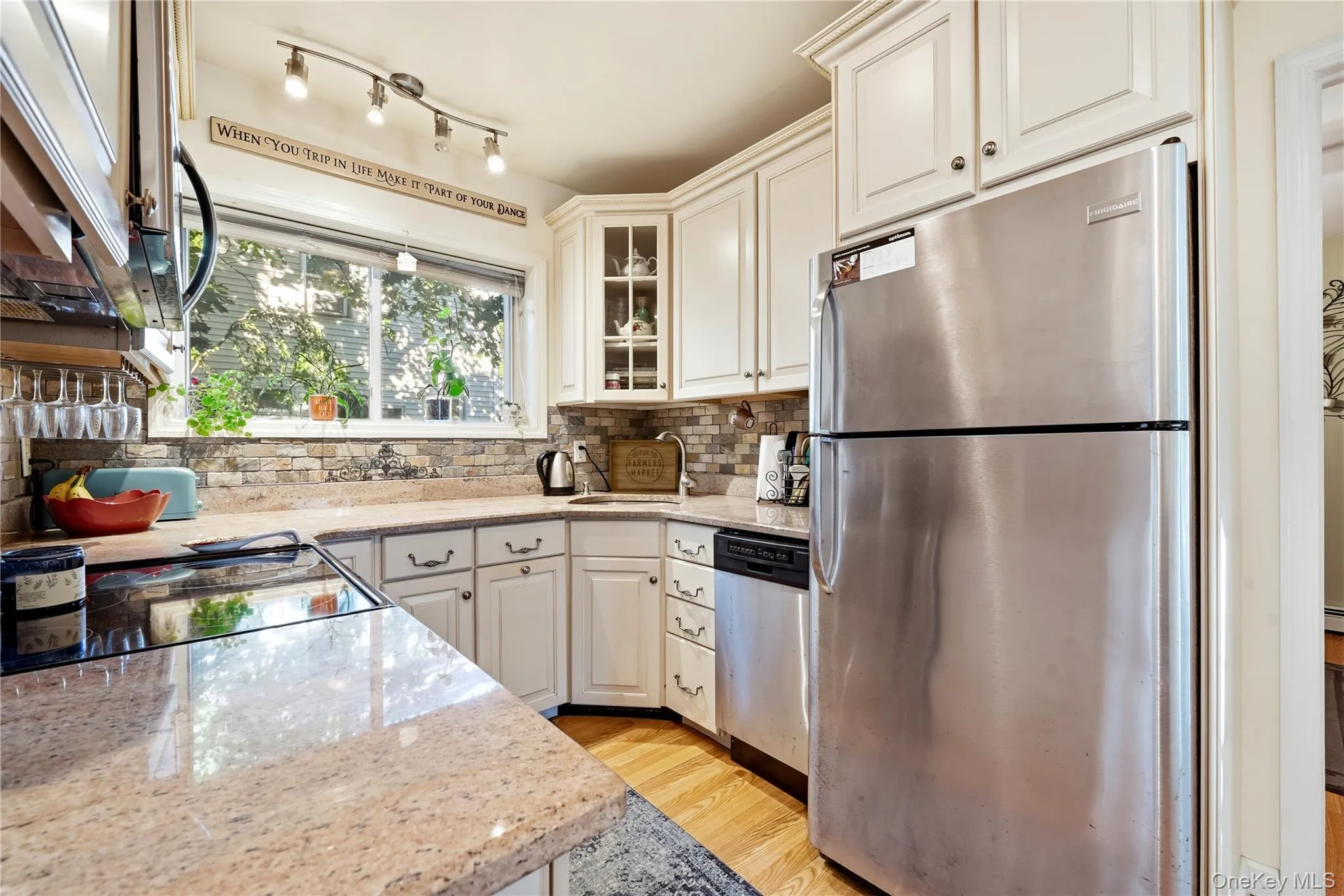 8 South Avenue, Smithtown, NY, 1 Bedroom Bedrooms, 4 Rooms Rooms,1 BathroomBathrooms,Residential,For Rent,South,0,1052134 8 South Avenue, Smithtown, NY, 1 Bedroom Bedrooms, 4 Rooms Rooms,1 BathroomBathrooms,Residential,For Rent,South,0,1052134