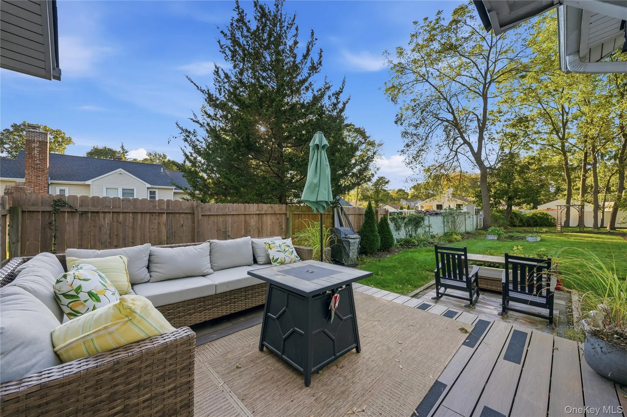8 South Avenue, Smithtown, NY, 1 Bedroom Bedrooms, 4 Rooms Rooms,1 BathroomBathrooms,Residential,For Rent,South,0,1052134 8 South Avenue, Smithtown, NY, 1 Bedroom Bedrooms, 4 Rooms Rooms,1 BathroomBathrooms,Residential,For Rent,South,0,1052134