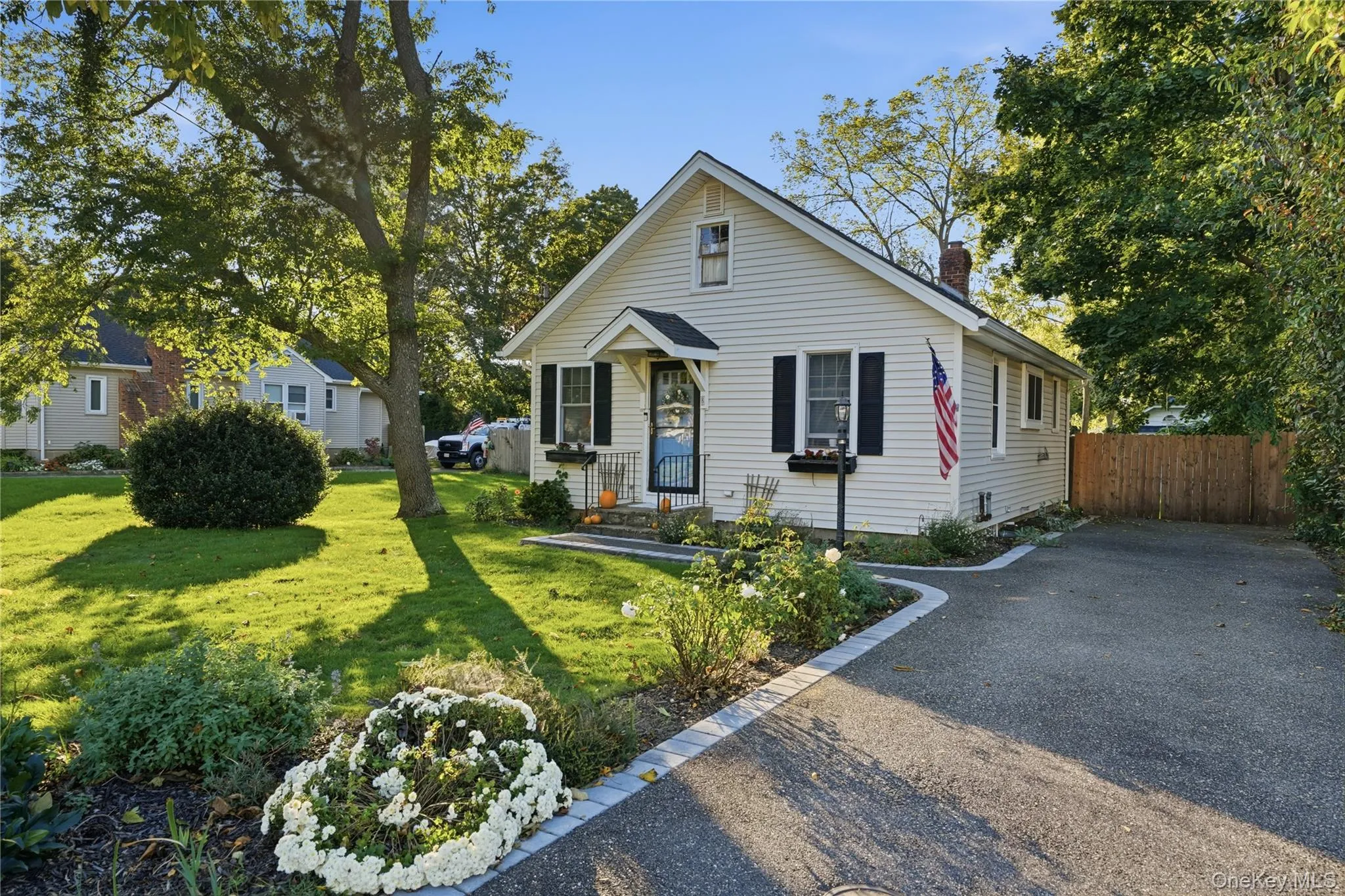 8 South Avenue, Smithtown, NY, 1 Bedroom Bedrooms, 4 Rooms Rooms,1 BathroomBathrooms,Residential,For Rent,South,0,1052134 8 South Avenue, Smithtown, NY, 1 Bedroom Bedrooms, 4 Rooms Rooms,1 BathroomBathrooms,Residential,For Rent,South,0,1052134