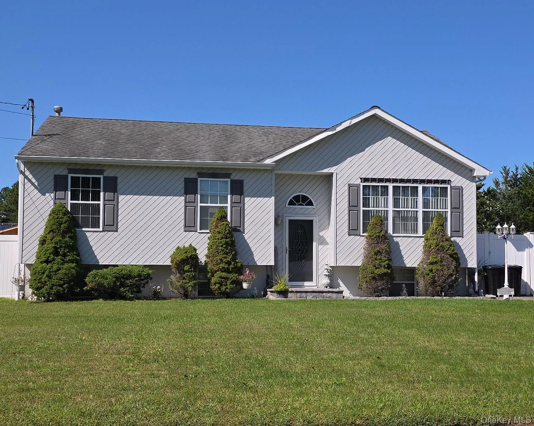 906 Bayview Avenue, Brookhaven, NY, 3 Bedrooms Bedrooms, 5 Rooms Rooms,1 BathroomBathrooms,Residential,For Rent,Bayview,0,1052137 906 Bayview Avenue, Brookhaven, NY, 3 Bedrooms Bedrooms, 5 Rooms Rooms,1 BathroomBathrooms,Residential,For Rent,Bayview,0,1052137