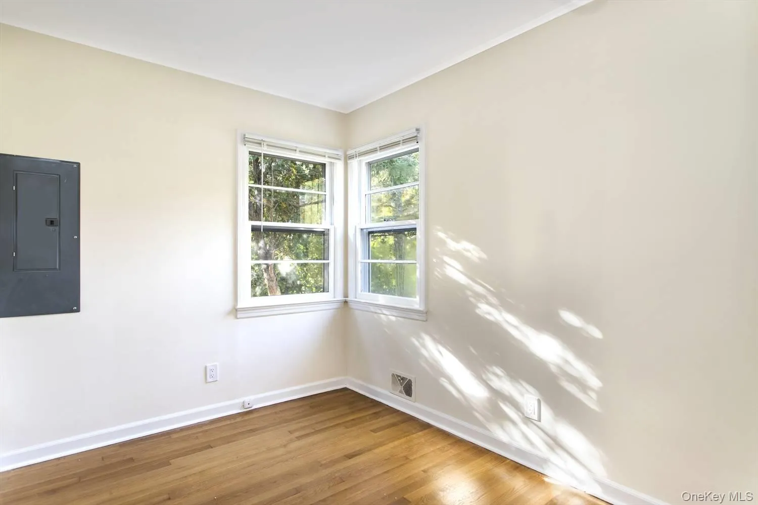 475 Clark Road, Southold, NY, 1 Bedroom Bedrooms, 7 Room Rooms,1 BathroomBathrooms,Residential Lease,For Rent,Clark,0,1052138 475 Clark Road, Southold, NY, 1 Bedroom Bedrooms, 7 Room Rooms,1 BathroomBathrooms,Residential Lease,For Rent,Clark,0,1052138