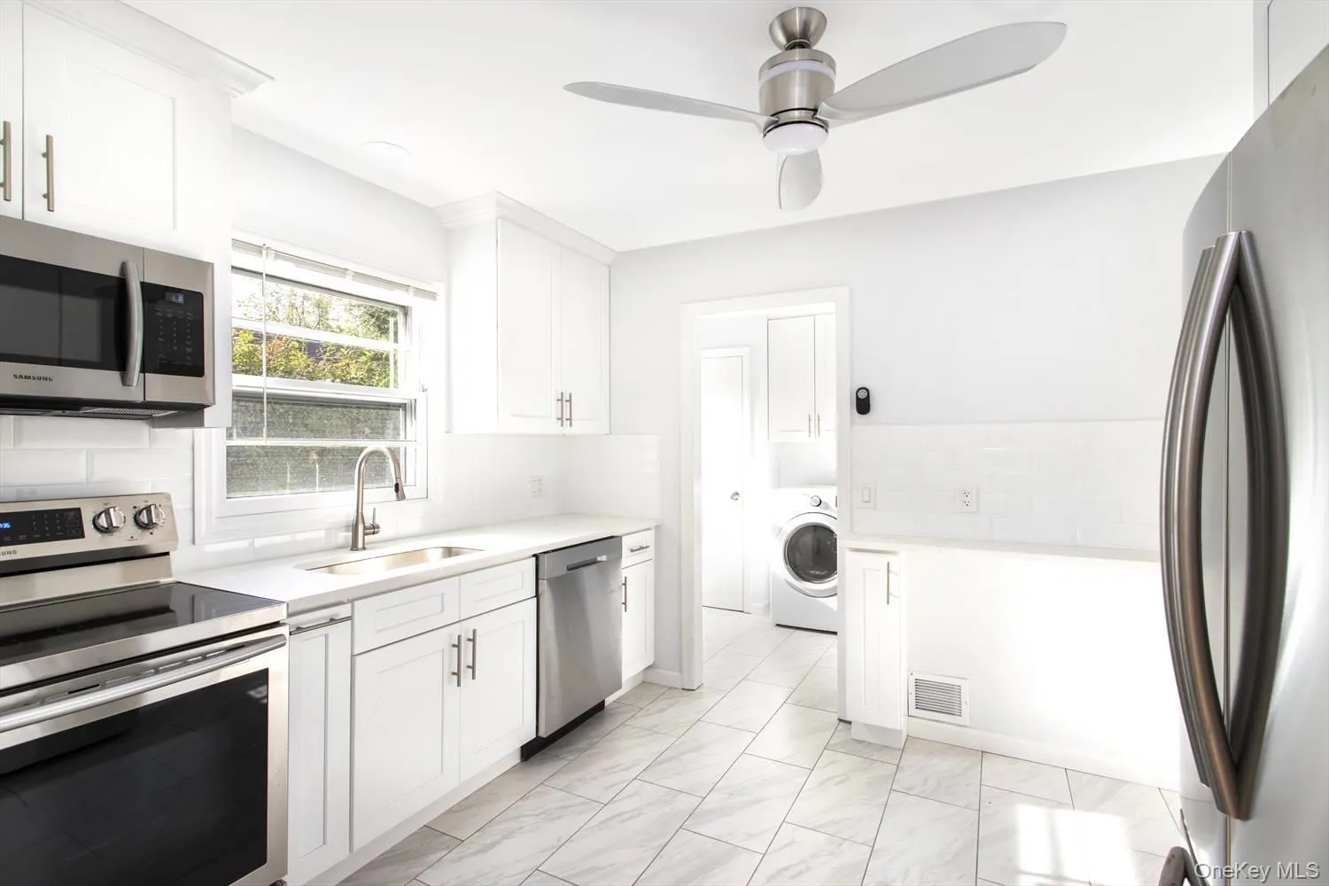 475 Clark Road, Southold, NY, 1 Bedroom Bedrooms, 7 Room Rooms,1 BathroomBathrooms,Residential Lease,For Rent,Clark,0,1052138 475 Clark Road, Southold, NY, 1 Bedroom Bedrooms, 7 Room Rooms,1 BathroomBathrooms,Residential Lease,For Rent,Clark,0,1052138