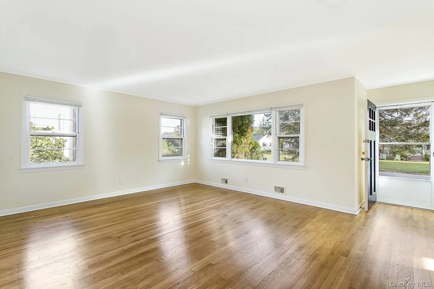 475 Clark Road, Southold, NY, 1 Bedroom Bedrooms, 7 Room Rooms,1 BathroomBathrooms,Residential Lease,For Rent,Clark,0,1052138 475 Clark Road, Southold, NY, 1 Bedroom Bedrooms, 7 Room Rooms,1 BathroomBathrooms,Residential Lease,For Rent,Clark,0,1052138