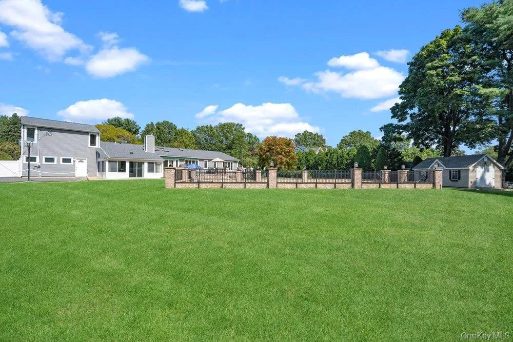 135 Hickman Street, Oyster Bay, NY, 5 Bedrooms Bedrooms, 9 Rooms Rooms,3 BathroomsBathrooms,Residential,For Rent,Hickman,0,1052143 135 Hickman Street, Oyster Bay, NY, 5 Bedrooms Bedrooms, 9 Rooms Rooms,3 BathroomsBathrooms,Residential,For Rent,Hickman,0,1052143