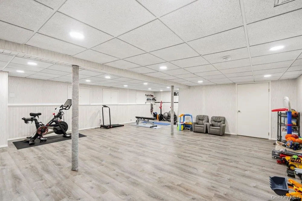 135 Hickman Street, Oyster Bay, NY, 5 Bedrooms Bedrooms, 9 Rooms Rooms,3 BathroomsBathrooms,Residential,For Rent,Hickman,0,1052143 135 Hickman Street, Oyster Bay, NY, 5 Bedrooms Bedrooms, 9 Rooms Rooms,3 BathroomsBathrooms,Residential,For Rent,Hickman,0,1052143