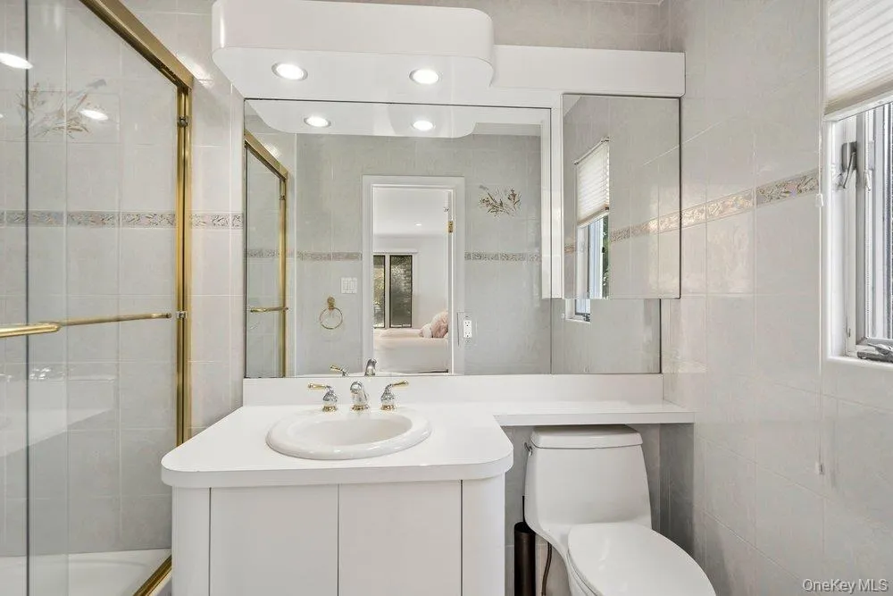 135 Hickman Street, Oyster Bay, NY, 5 Bedrooms Bedrooms, 9 Rooms Rooms,3 BathroomsBathrooms,Residential,For Rent,Hickman,0,1052143 135 Hickman Street, Oyster Bay, NY, 5 Bedrooms Bedrooms, 9 Rooms Rooms,3 BathroomsBathrooms,Residential,For Rent,Hickman,0,1052143
