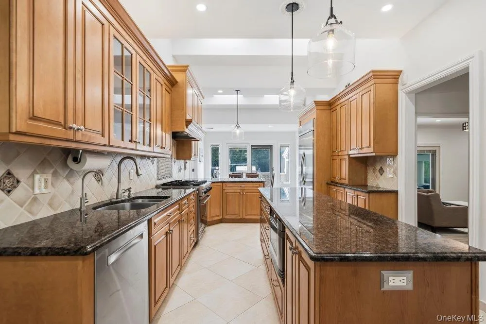 135 Hickman Street, Oyster Bay, NY, 5 Bedrooms Bedrooms, 9 Rooms Rooms,3 BathroomsBathrooms,Residential,For Rent,Hickman,0,1052143 135 Hickman Street, Oyster Bay, NY, 5 Bedrooms Bedrooms, 9 Rooms Rooms,3 BathroomsBathrooms,Residential,For Rent,Hickman,0,1052143
