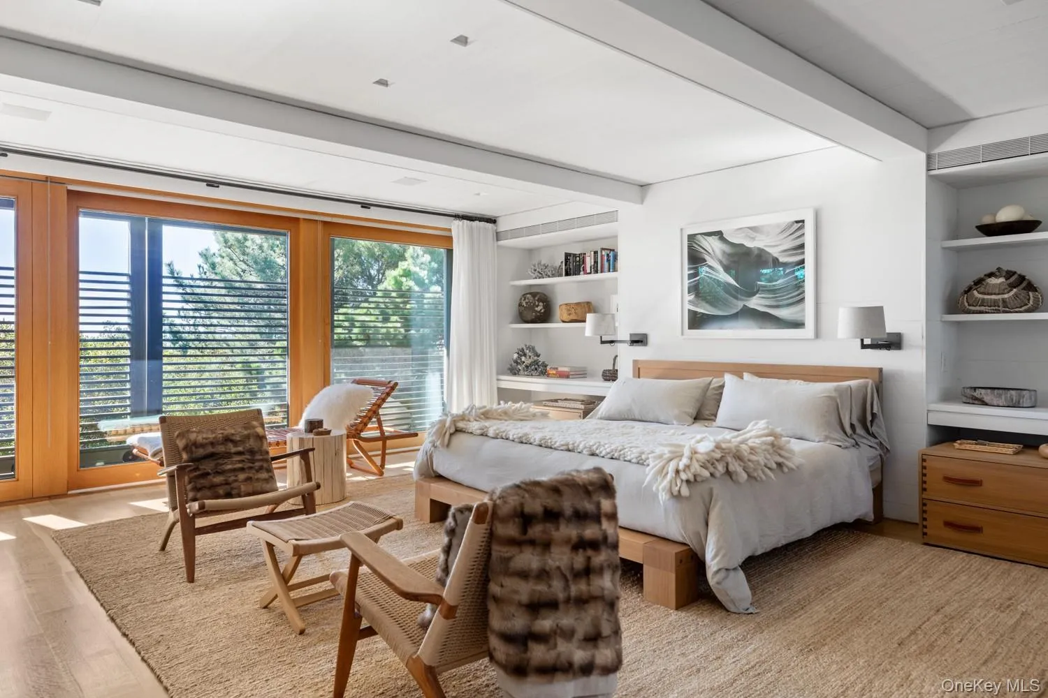 With oversized Reilly doors to outside deck With oversized Reilly doors to outside deck