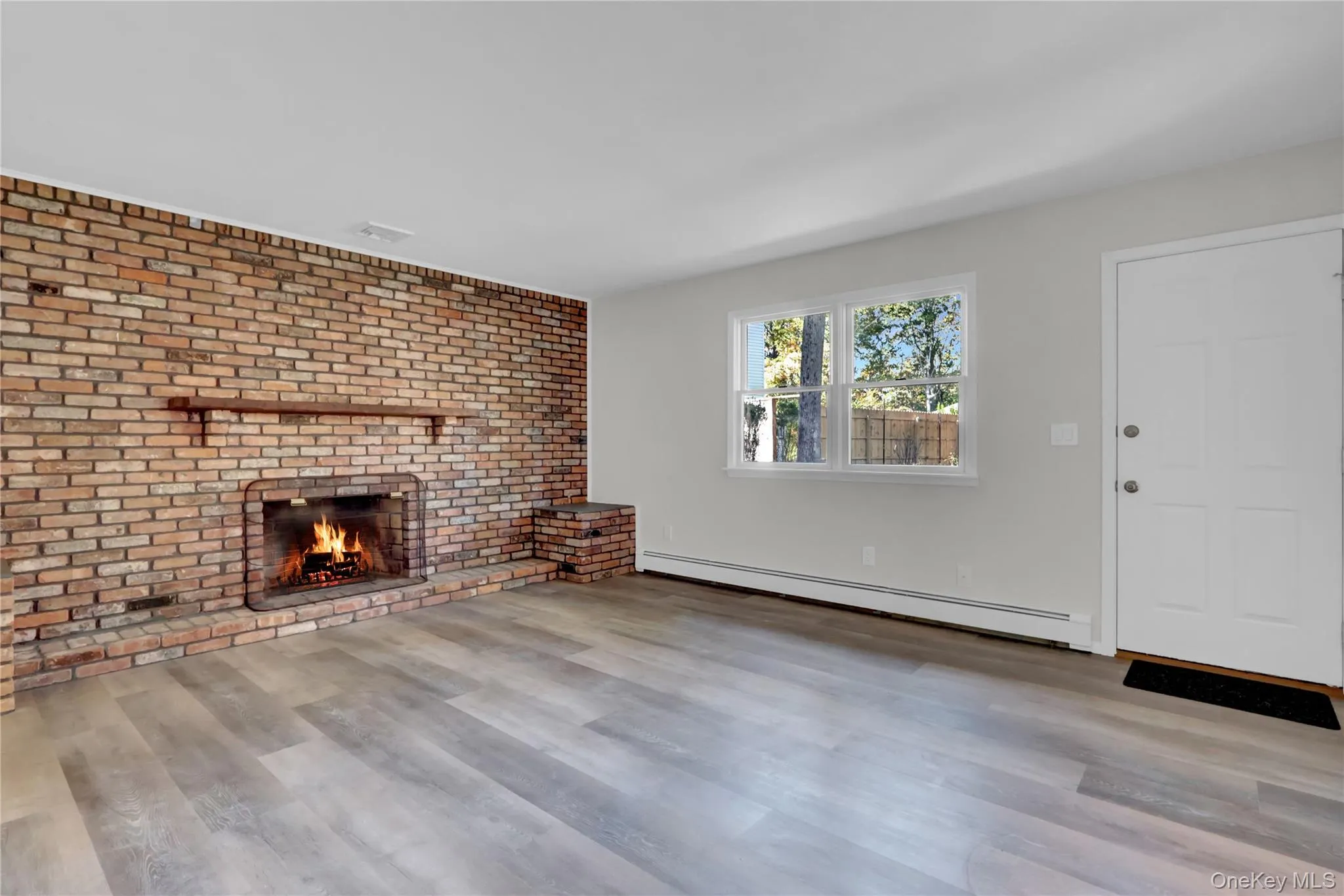 7 Canterbury Court, Brookhaven, NY, 3 Bedrooms Bedrooms, 7 Rooms Rooms,2 BathroomsBathrooms,Residential Lease,For Rent,Canterbury,0,1052156 7 Canterbury Court, Brookhaven, NY, 3 Bedrooms Bedrooms, 7 Rooms Rooms,2 BathroomsBathrooms,Residential Lease,For Rent,Canterbury,0,1052156