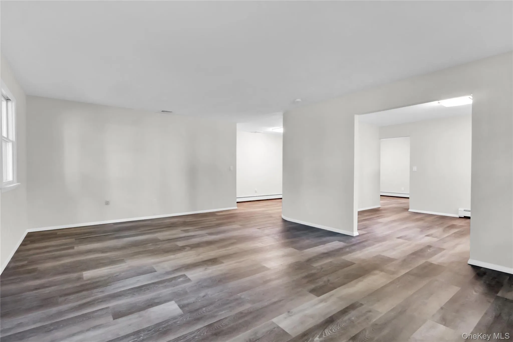 7 Canterbury Court, Brookhaven, NY, 3 Bedrooms Bedrooms, 7 Rooms Rooms,2 BathroomsBathrooms,Residential Lease,For Rent,Canterbury,0,1052156 7 Canterbury Court, Brookhaven, NY, 3 Bedrooms Bedrooms, 7 Rooms Rooms,2 BathroomsBathrooms,Residential Lease,For Rent,Canterbury,0,1052156