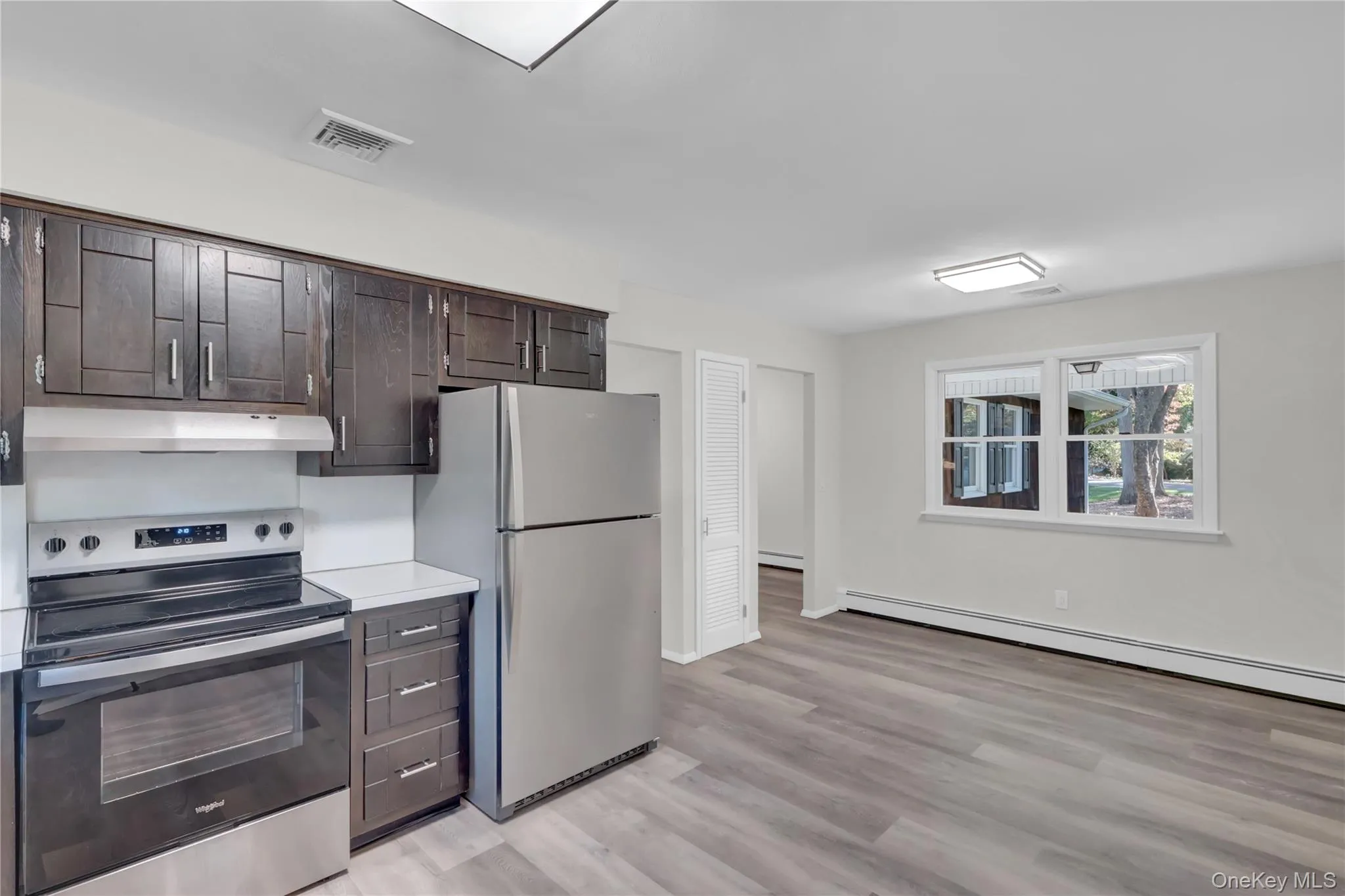 7 Canterbury Court, Brookhaven, NY, 3 Bedrooms Bedrooms, 7 Rooms Rooms,2 BathroomsBathrooms,Residential Lease,For Rent,Canterbury,0,1052156 7 Canterbury Court, Brookhaven, NY, 3 Bedrooms Bedrooms, 7 Rooms Rooms,2 BathroomsBathrooms,Residential Lease,For Rent,Canterbury,0,1052156