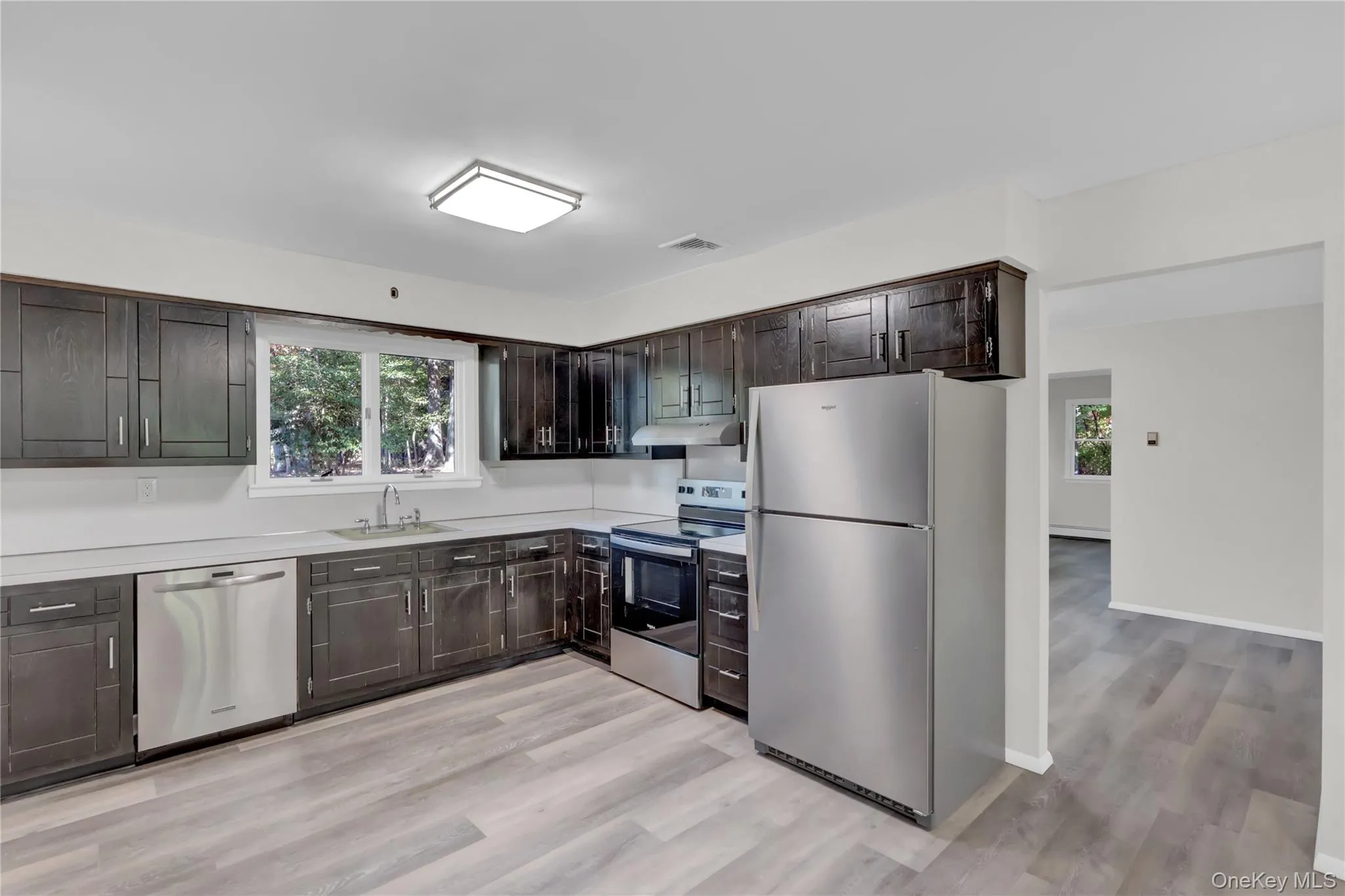 7 Canterbury Court, Brookhaven, NY, 3 Bedrooms Bedrooms, 7 Rooms Rooms,2 BathroomsBathrooms,Residential Lease,For Rent,Canterbury,0,1052156 7 Canterbury Court, Brookhaven, NY, 3 Bedrooms Bedrooms, 7 Rooms Rooms,2 BathroomsBathrooms,Residential Lease,For Rent,Canterbury,0,1052156