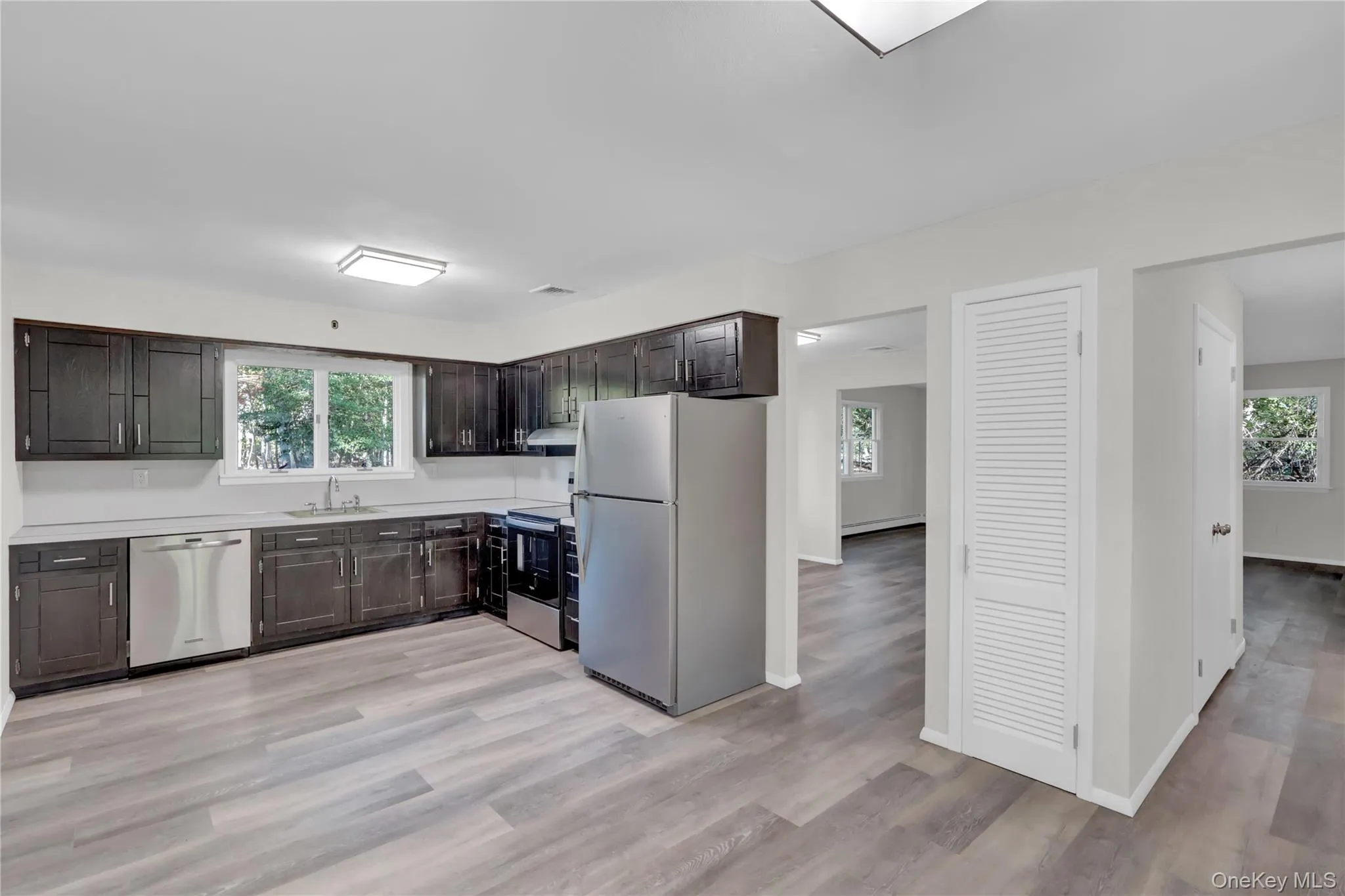 7 Canterbury Court, Brookhaven, NY, 3 Bedrooms Bedrooms, 7 Rooms Rooms,2 BathroomsBathrooms,Residential Lease,For Rent,Canterbury,0,1052156 7 Canterbury Court, Brookhaven, NY, 3 Bedrooms Bedrooms, 7 Rooms Rooms,2 BathroomsBathrooms,Residential Lease,For Rent,Canterbury,0,1052156