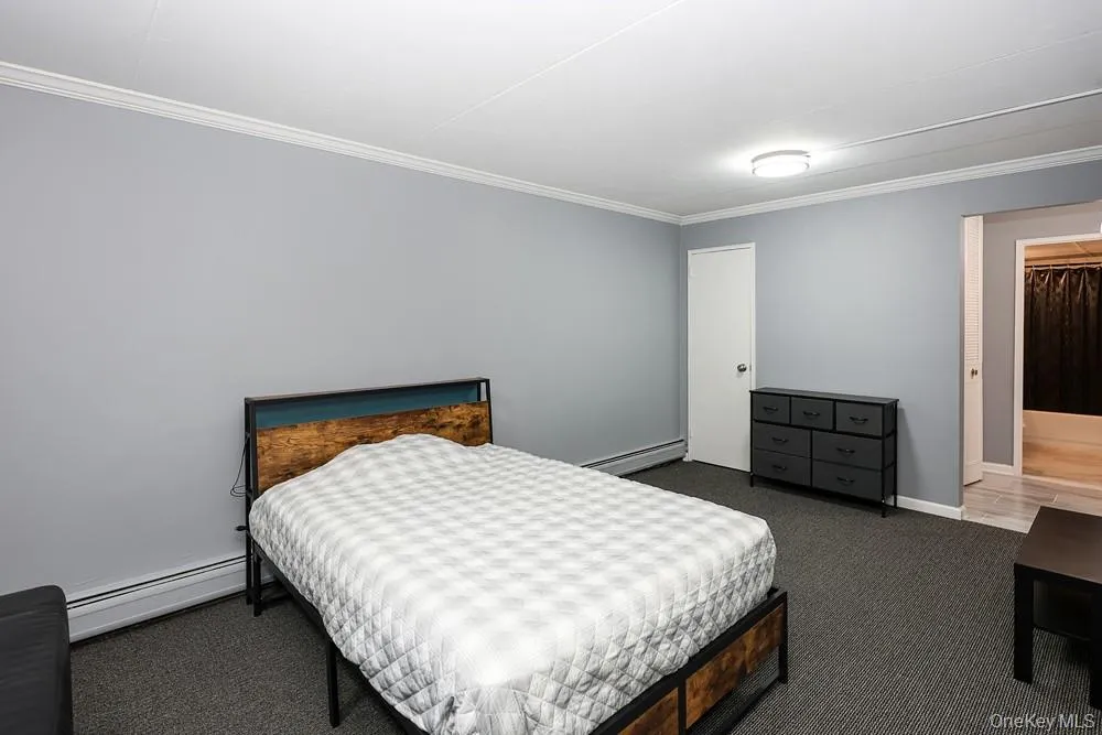 100 Clinton Avenue, Hempstead, NY, 3 Rooms Rooms,1 BathroomBathrooms,Residential Lease,For Rent,Clinton,0,1052157 100 Clinton Avenue, Hempstead, NY, 3 Rooms Rooms,1 BathroomBathrooms,Residential Lease,For Rent,Clinton,0,1052157