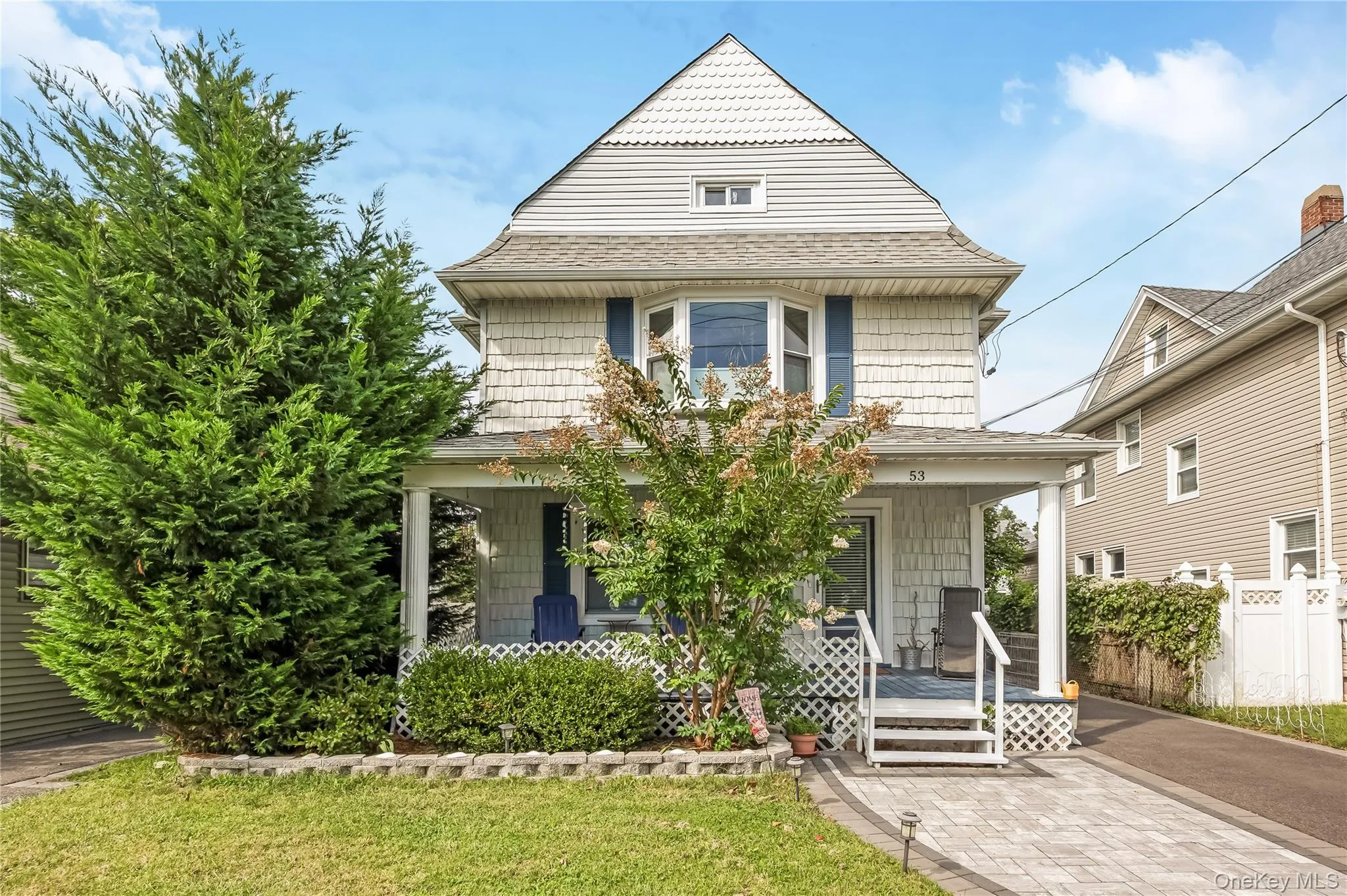 53 Thorne Street, Brookhaven, NY, 4 Bedrooms Bedrooms, 7 Rooms Rooms,1 BathroomBathrooms,Residential,For Rent,Thorne,0,1052163 53 Thorne Street, Brookhaven, NY, 4 Bedrooms Bedrooms, 7 Rooms Rooms,1 BathroomBathrooms,Residential,For Rent,Thorne,0,1052163