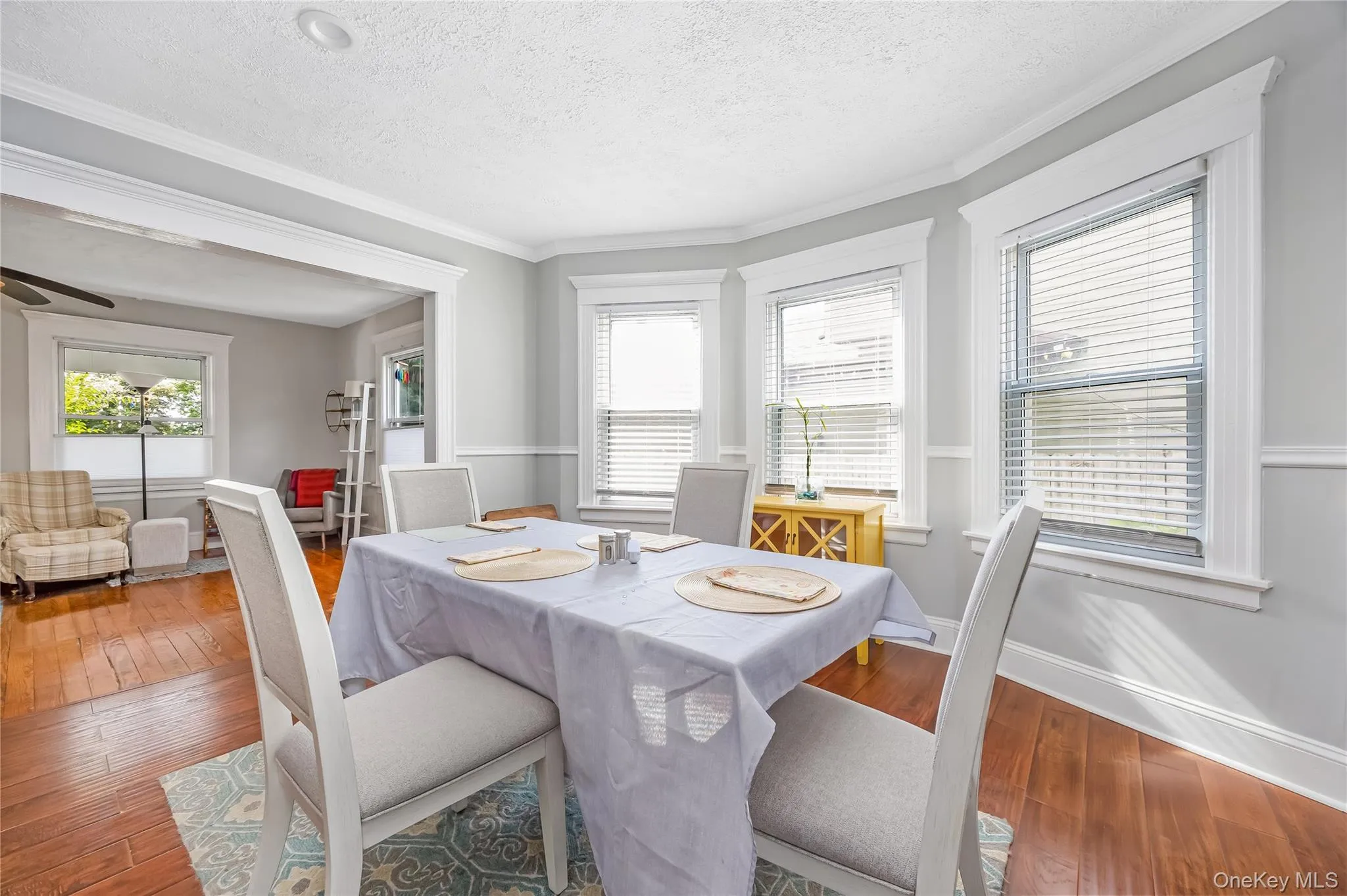 53 Thorne Street, Brookhaven, NY, 4 Bedrooms Bedrooms, 7 Rooms Rooms,1 BathroomBathrooms,Residential,For Rent,Thorne,0,1052163 53 Thorne Street, Brookhaven, NY, 4 Bedrooms Bedrooms, 7 Rooms Rooms,1 BathroomBathrooms,Residential,For Rent,Thorne,0,1052163