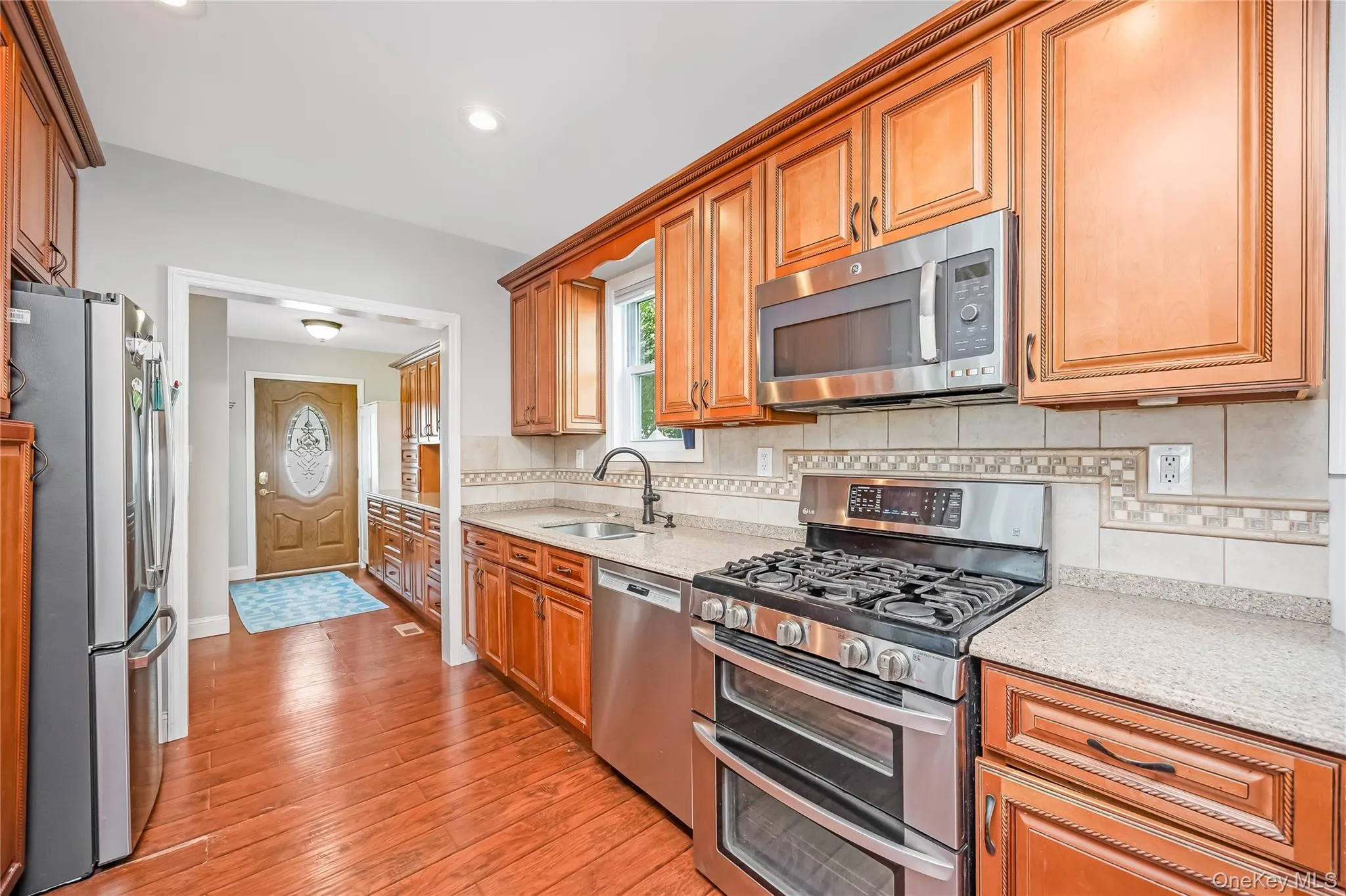 53 Thorne Street, Brookhaven, NY, 4 Bedrooms Bedrooms, 7 Rooms Rooms,1 BathroomBathrooms,Residential,For Rent,Thorne,0,1052163 53 Thorne Street, Brookhaven, NY, 4 Bedrooms Bedrooms, 7 Rooms Rooms,1 BathroomBathrooms,Residential,For Rent,Thorne,0,1052163