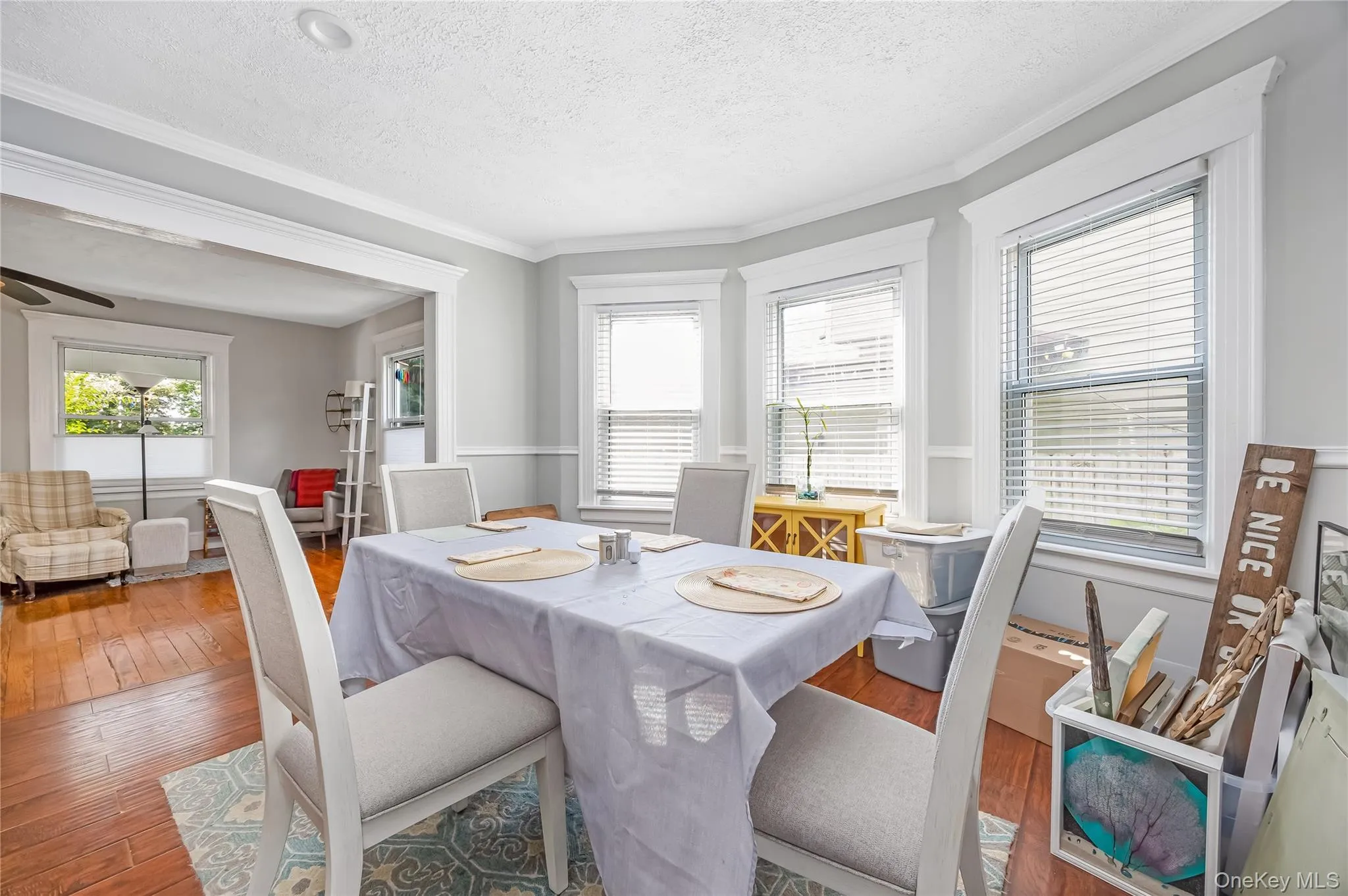 53 Thorne Street, Brookhaven, NY, 4 Bedrooms Bedrooms, 7 Rooms Rooms,1 BathroomBathrooms,Residential,For Rent,Thorne,0,1052163 53 Thorne Street, Brookhaven, NY, 4 Bedrooms Bedrooms, 7 Rooms Rooms,1 BathroomBathrooms,Residential,For Rent,Thorne,0,1052163