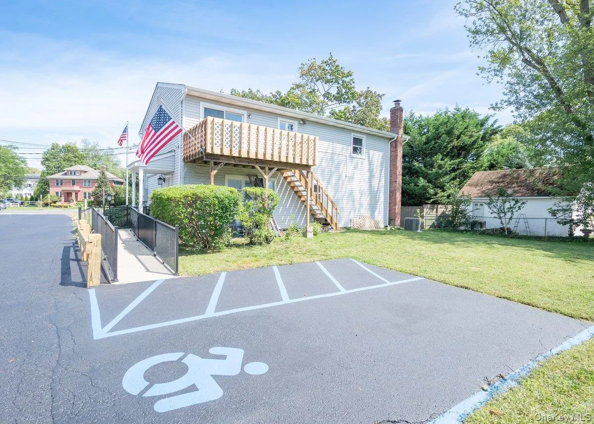 60 Little East Neck Road, Babylon, NY, ,Commercial Lease,For Rent,Little East Neck,0,1052164 60 Little East Neck Road, Babylon, NY, ,Commercial Lease,For Rent,Little East Neck,0,1052164