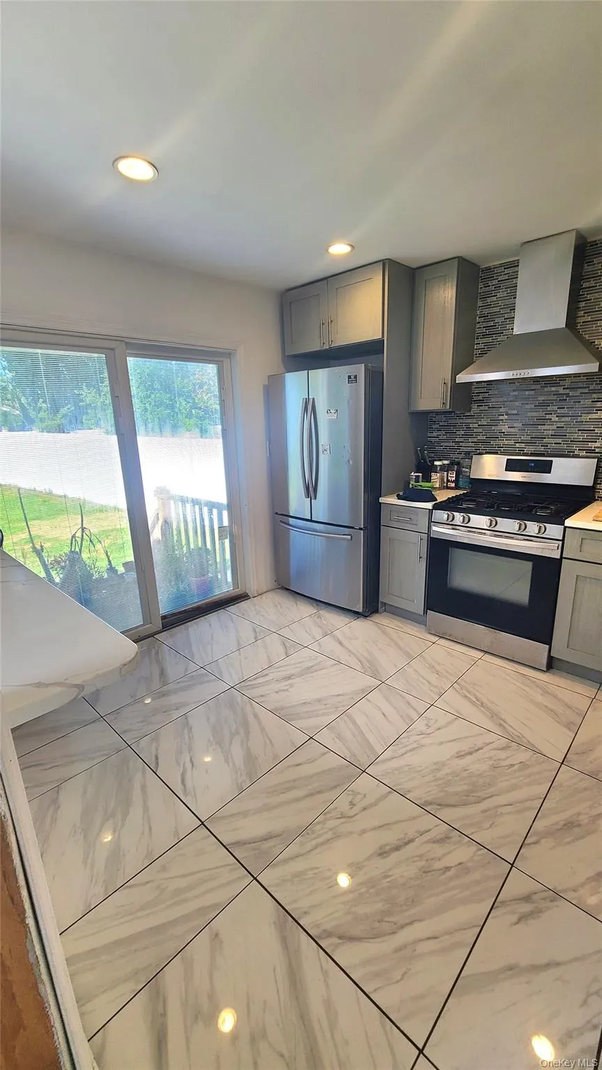 623 Nimrod Court, Babylon, NY, 3 Bedrooms Bedrooms, 6 Rooms Rooms,1 BathroomBathrooms,Residential,For Rent,Nimrod,0,1052165 623 Nimrod Court, Babylon, NY, 3 Bedrooms Bedrooms, 6 Rooms Rooms,1 BathroomBathrooms,Residential,For Rent,Nimrod,0,1052165