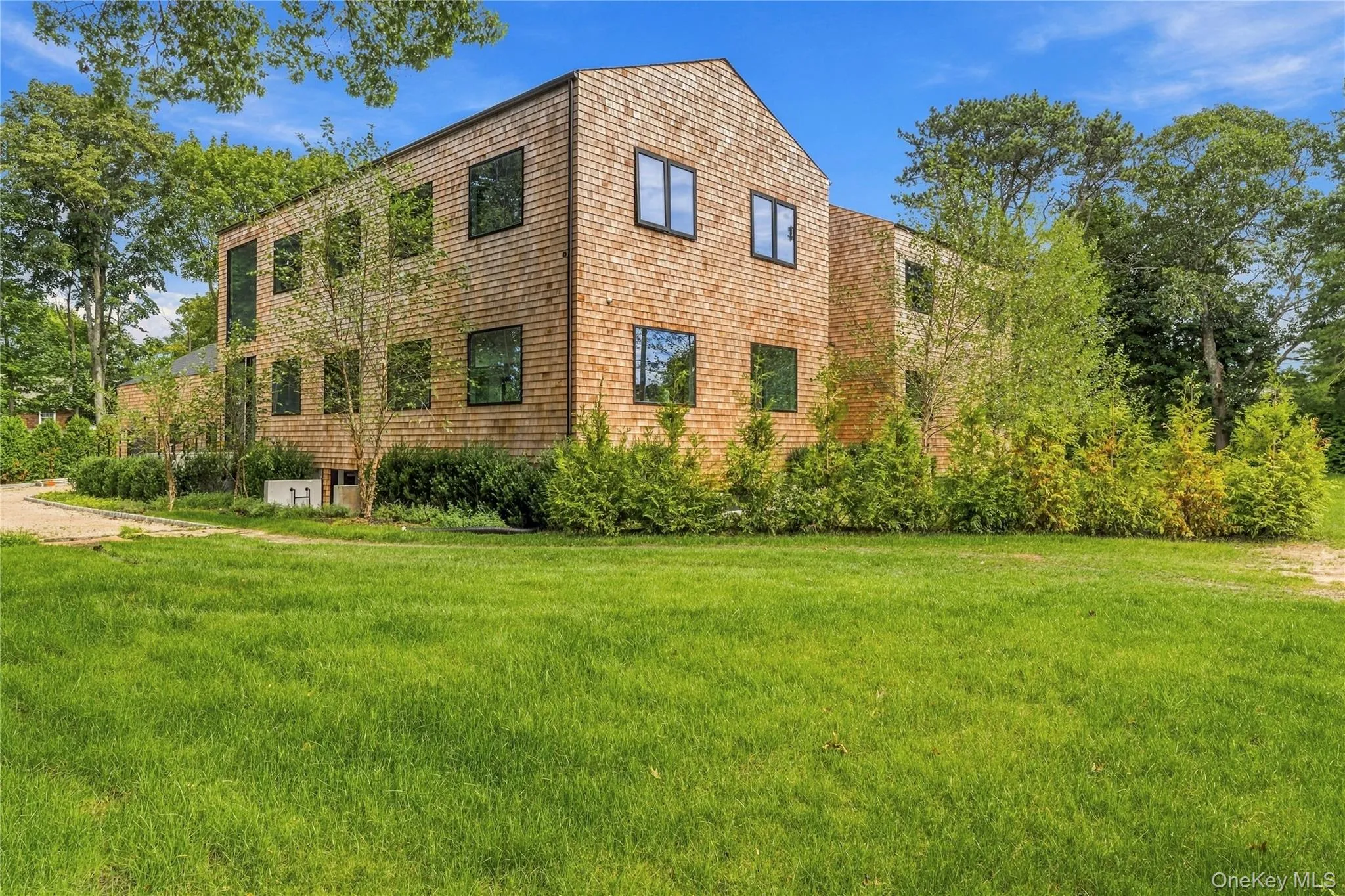 4 Linden Lane, Southampton, NY, 6 Bedrooms Bedrooms, 15 Rooms Rooms,6 BathroomsBathrooms,Residential,For Rent,Linden,0,1052175 4 Linden Lane, Southampton, NY, 6 Bedrooms Bedrooms, 15 Rooms Rooms,6 BathroomsBathrooms,Residential,For Rent,Linden,0,1052175