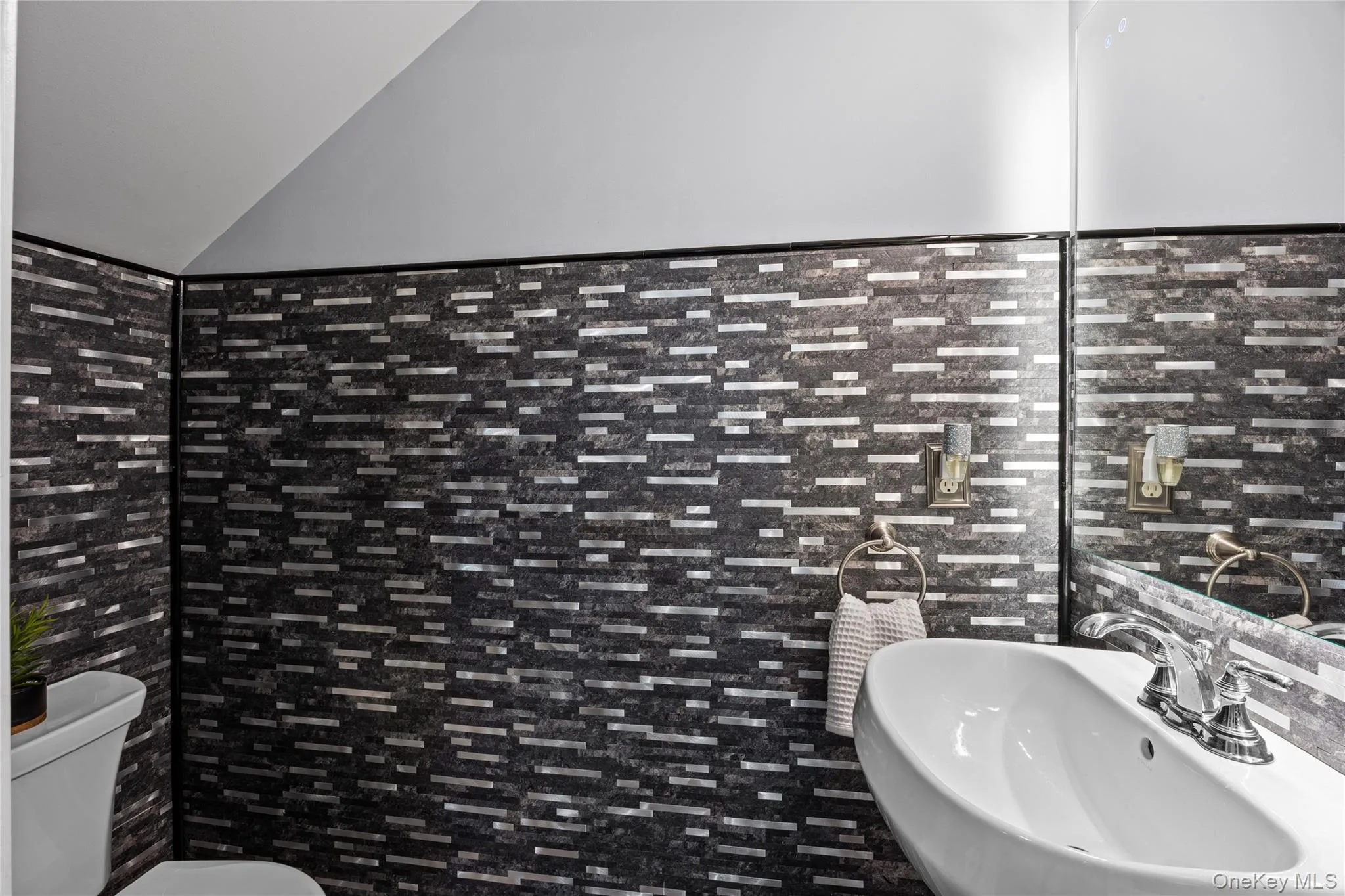 Powder Room Powder Room